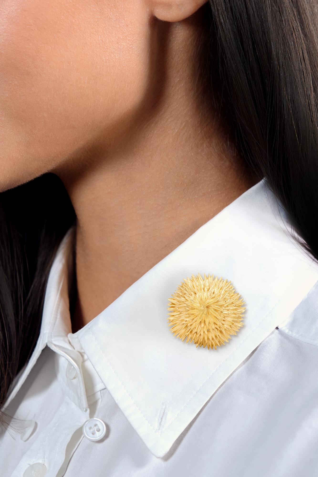 Van Cleef & Arpels 1950's French 18K Yellow Vintage Gold Thistle Flower Brooch