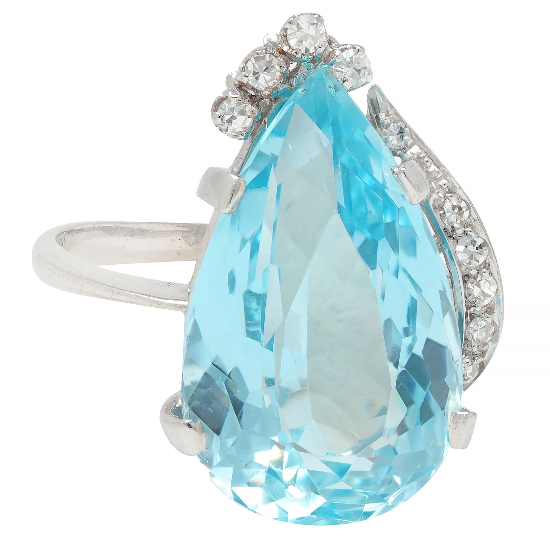 Mid-Century 12.00 CTW Pear Cut Aquamarine Diamond 18K Gold Vintage Cocktail Ring