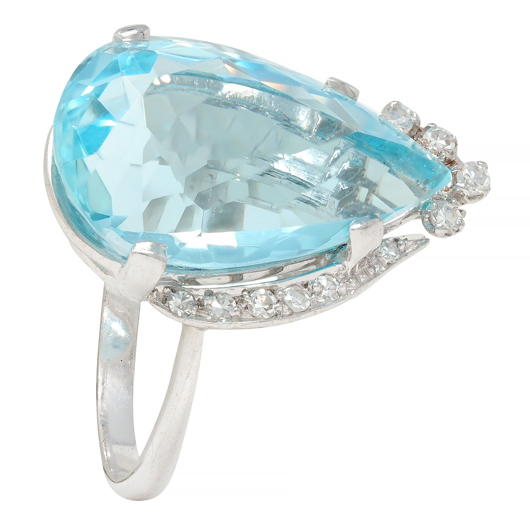 Mid-Century 12.00 CTW Pear Cut Aquamarine Diamond 18K Gold Vintage Cocktail Ring