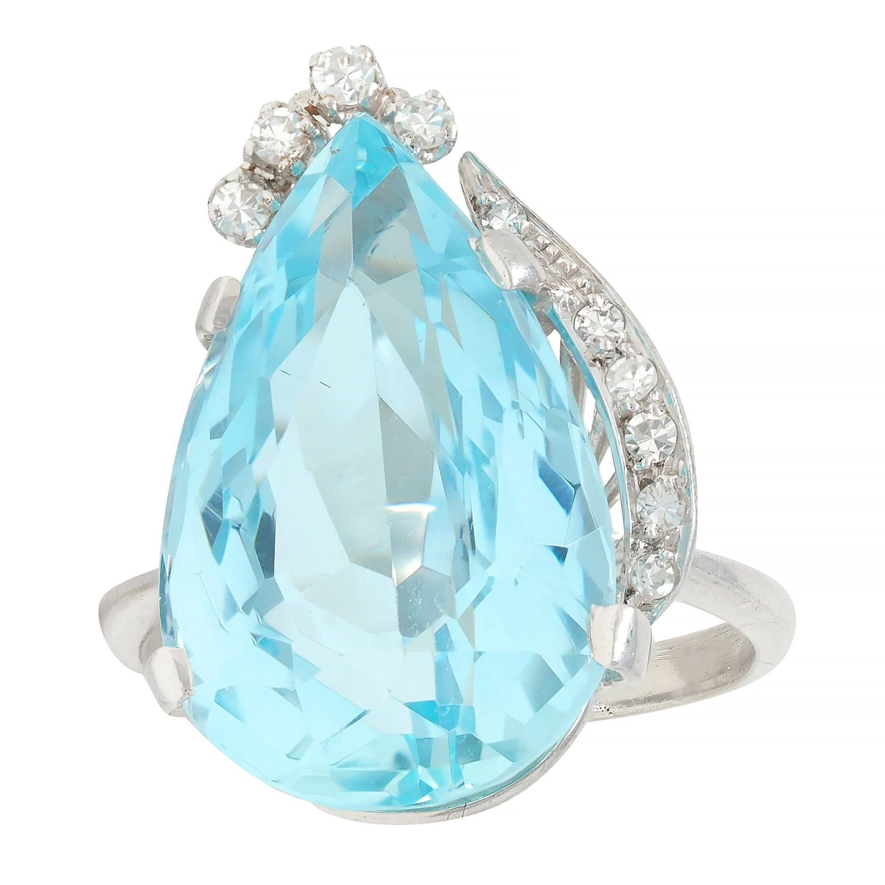 Mid-Century 12.00 CTW Pear Cut Aquamarine Diamond 18K Gold Vintage Cocktail Ring