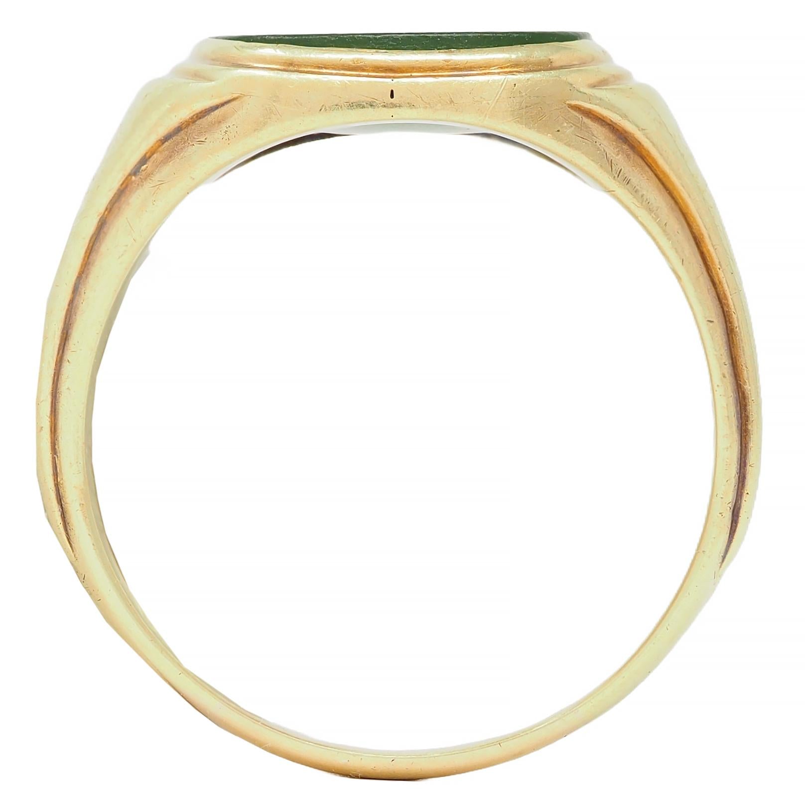 Early Art Deco Nephrite Jade 14 Karat Yellow Gold Antique Signet Ring