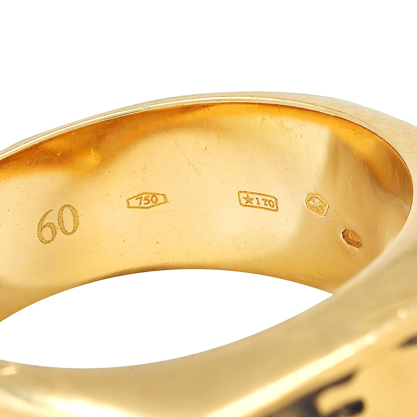 Dunhill 2000's 18 Karat Yellow Gold Heraldic Lion Intaglio Unisex Signet Ring