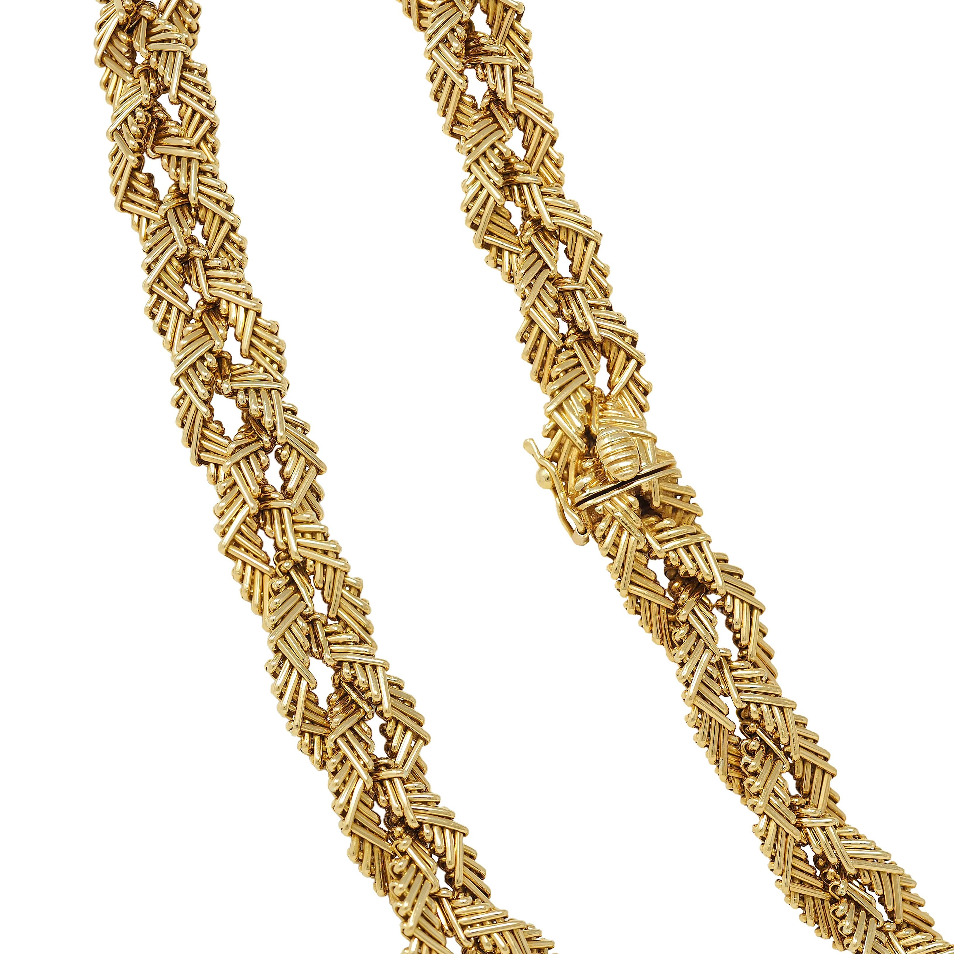 1960's 18 Karat Yellow Gold Vintage Fancy Braided Basket Weave Chain Necklace