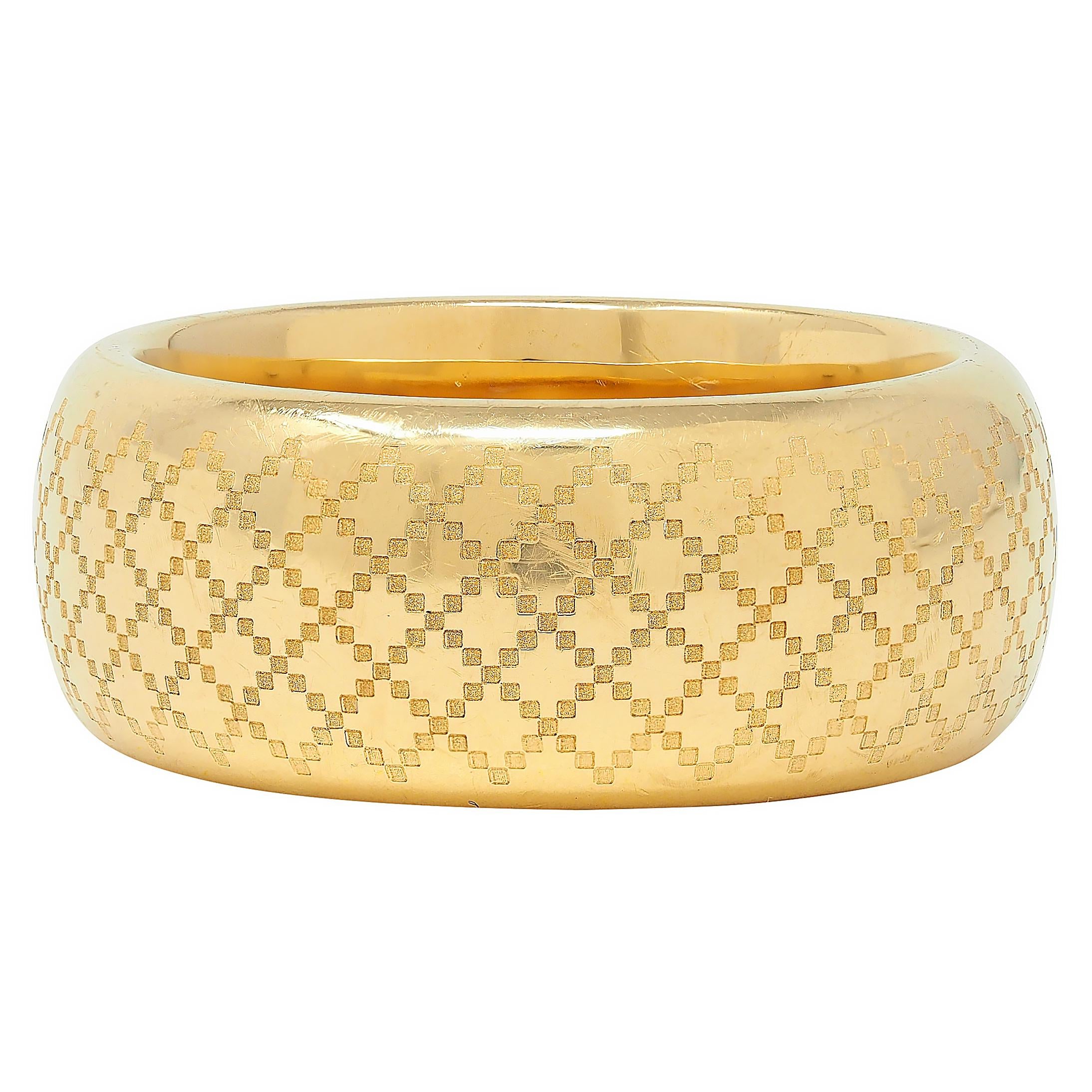 Gucci Contemporary 18 Karat Yellow Gold Diamantissima Wide Band Ring