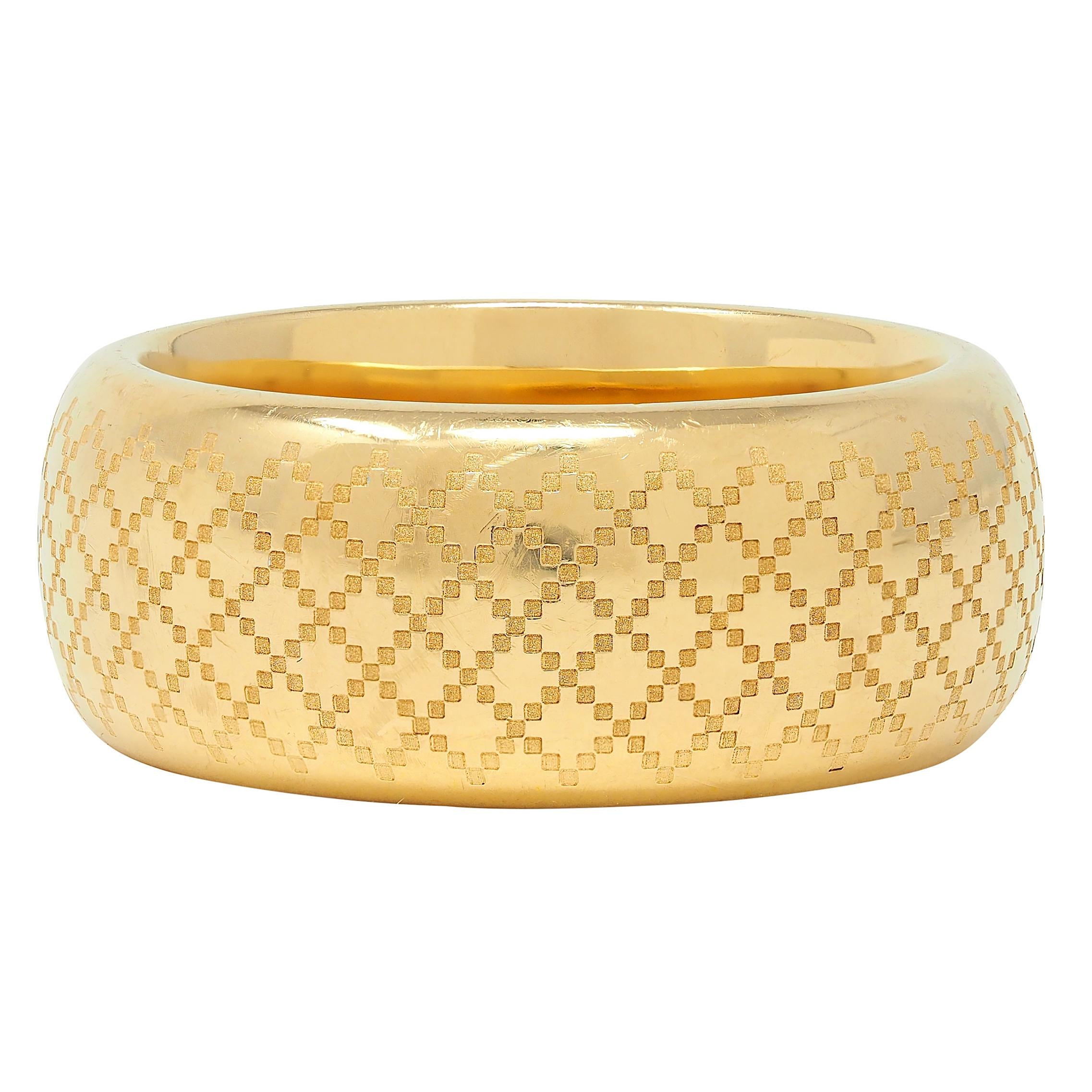 Gucci Contemporary 18 Karat Yellow Gold Diamantissima Wide Band Ring