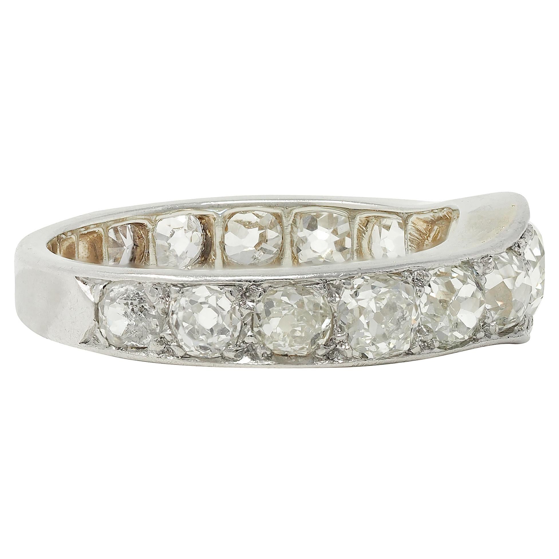 Art Deco 2.50 CTW Old Mine Cut Diamond Platinum 18 Karat Gold Vintage Band Ring