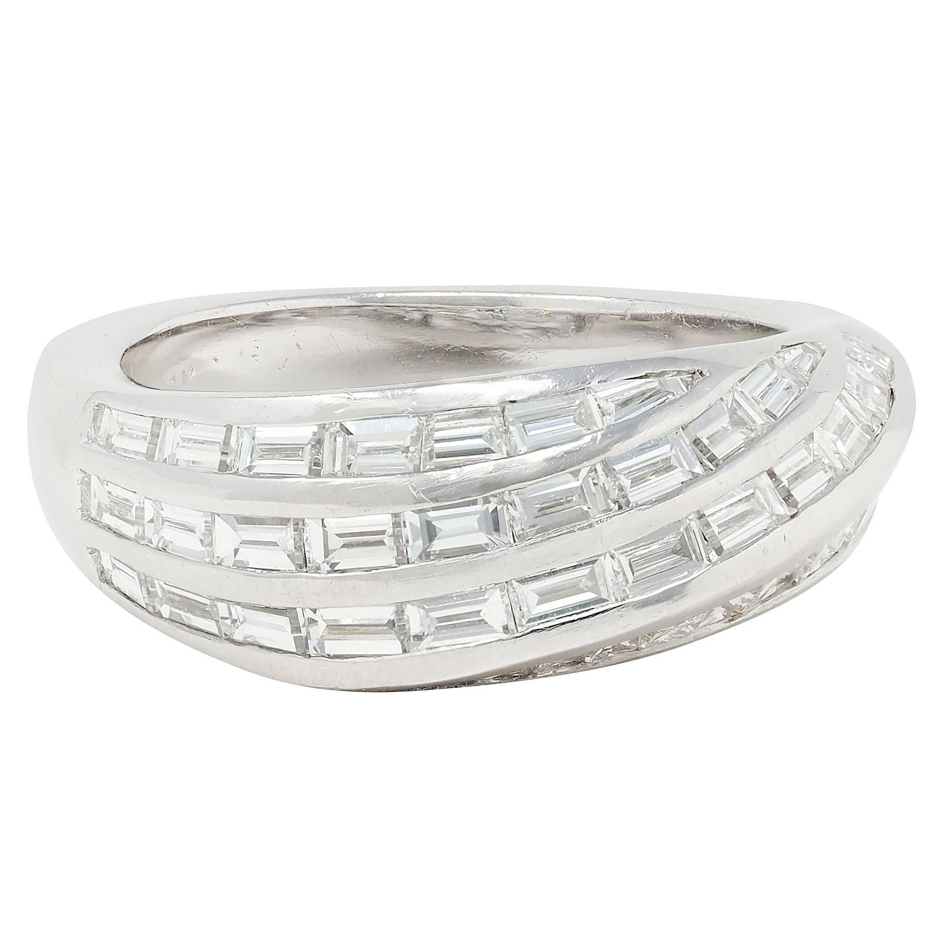 Contemporary 2.25 CTW Diamond 18 Karat White Gold Twist Multi-Row Band Ring