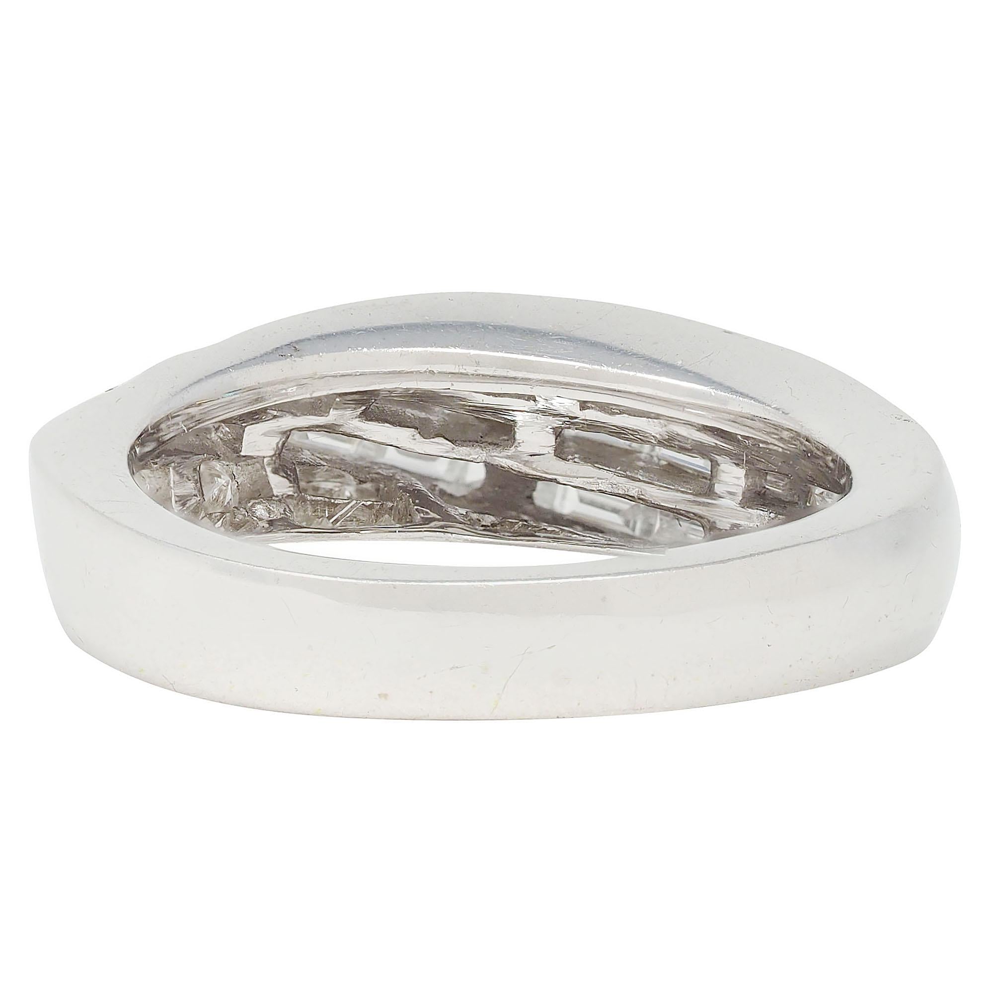 Contemporary 2.25 CTW Diamond 18 Karat White Gold Twist Multi-Row Band Ring