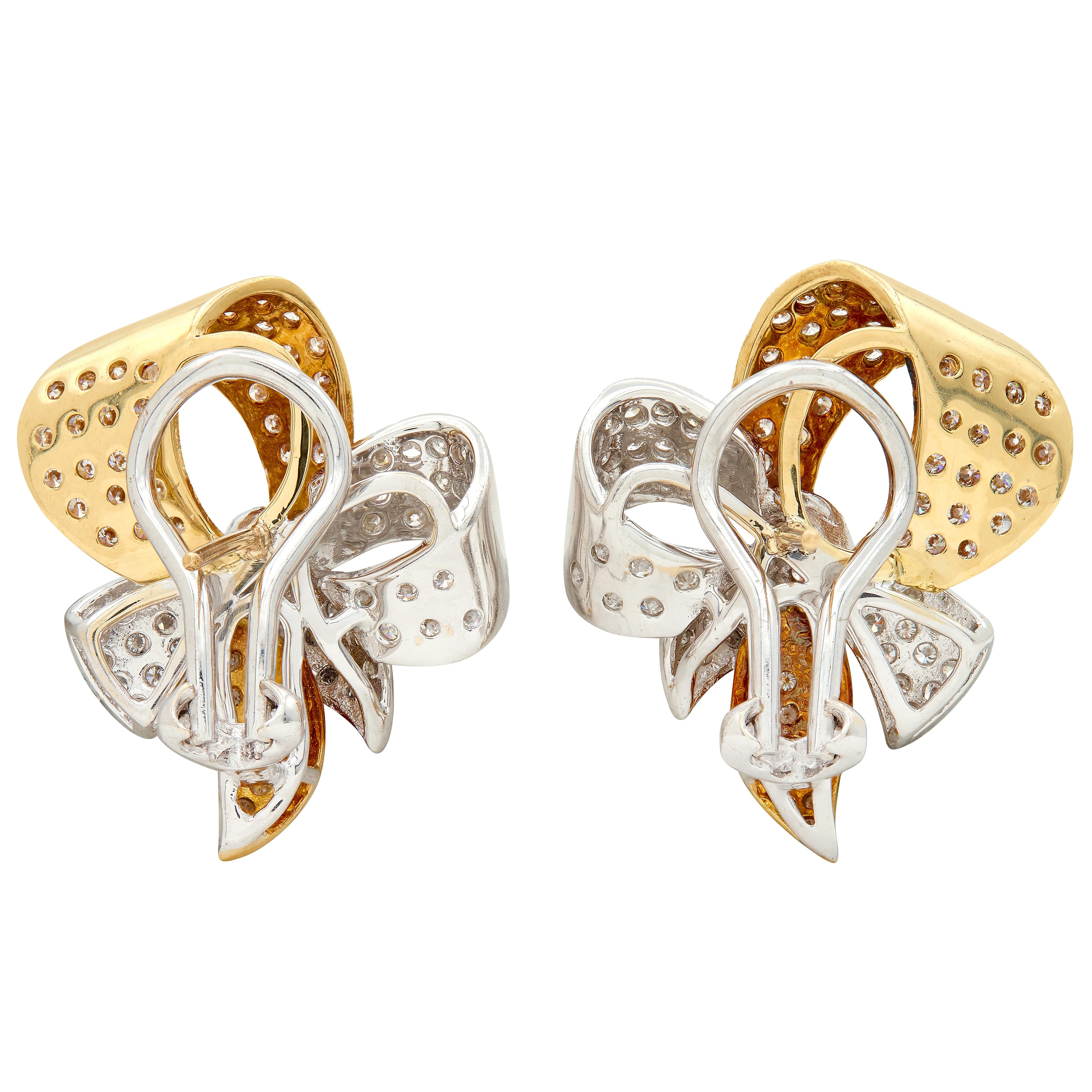Contemporary 2.56 CTW Diamond 18 Karat Two-Tone Yellow Gold Bow Earrings