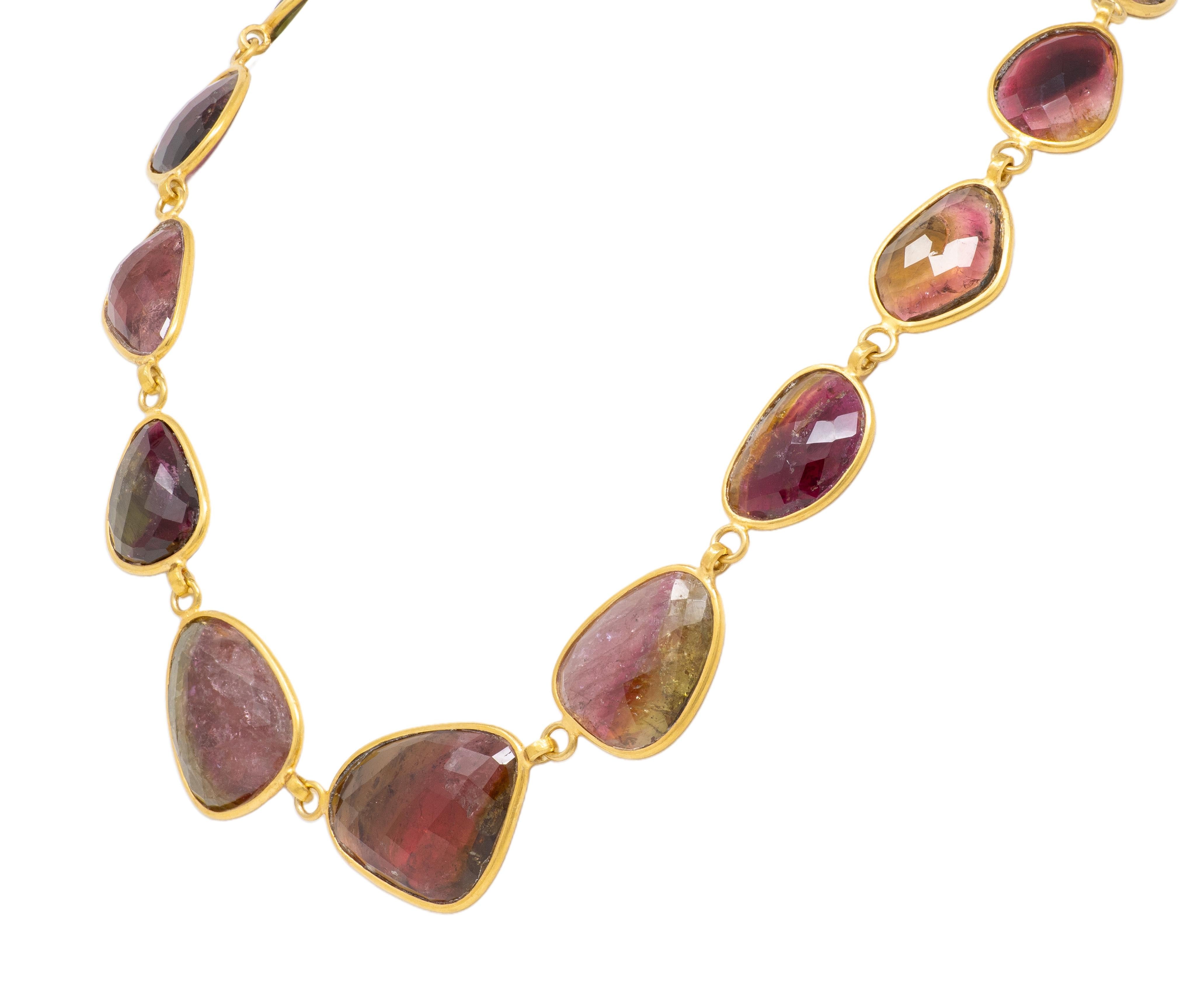 Contemporary Watermelon Tourmaline 20 Karat Yellow Gold Bezel Link Necklace