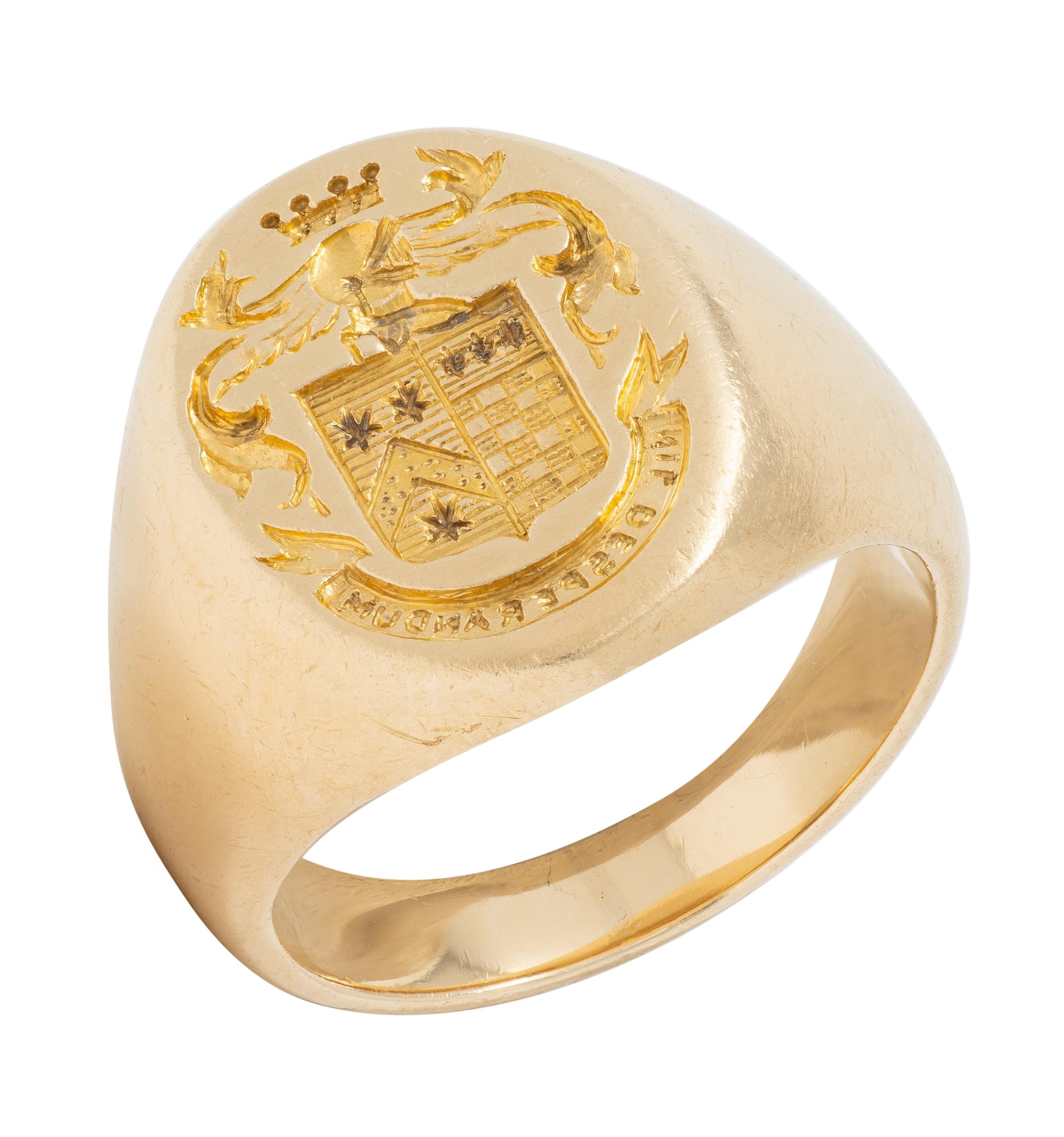 Tiffany & Co Edwardian 14K Yellow Gold Antique Unisex Heraldic Crest Signet Ring