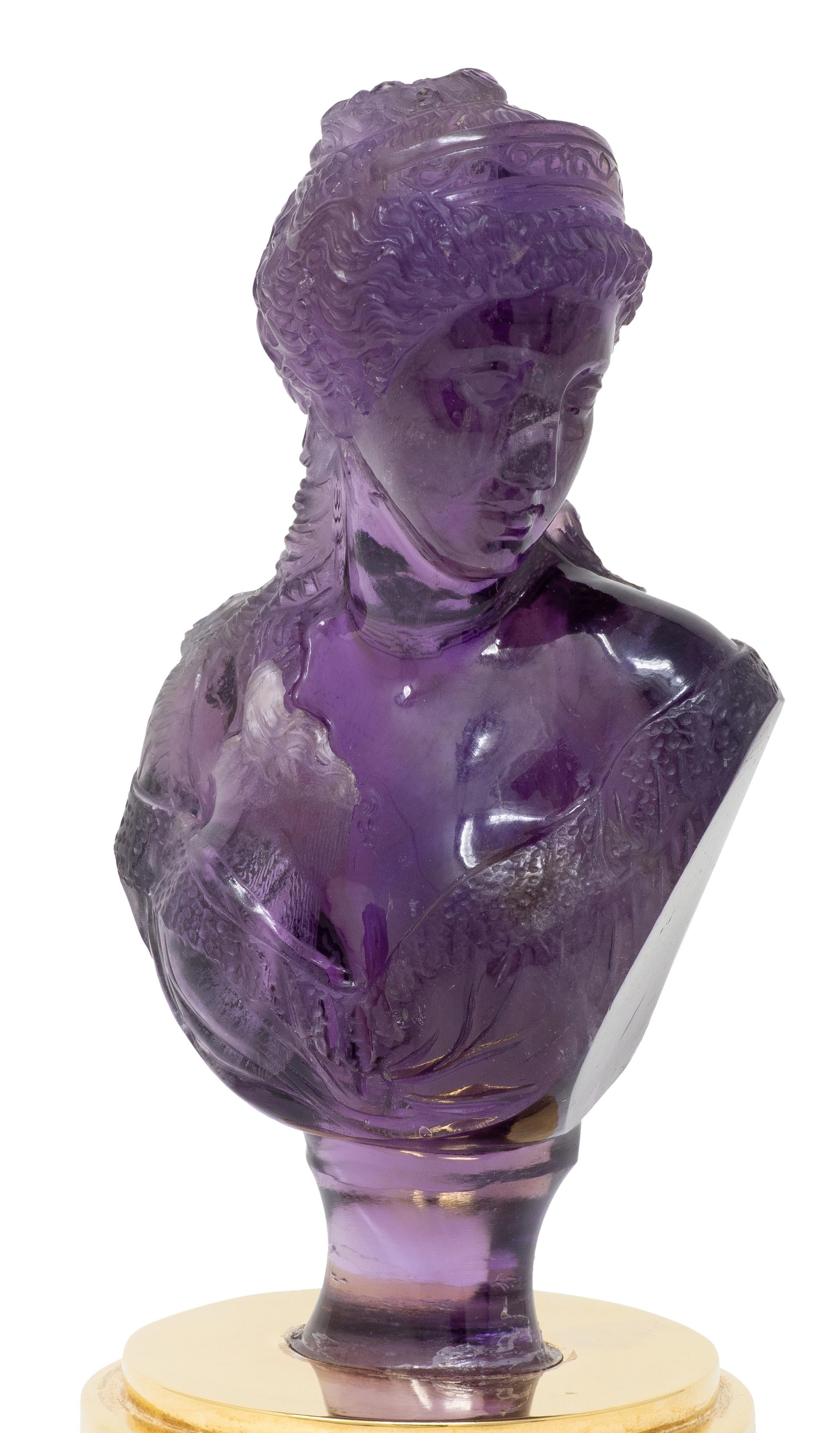 Vintage Bulgari Carved Amethyst 18 Karat Yellow Gold Decorative Bust Statue