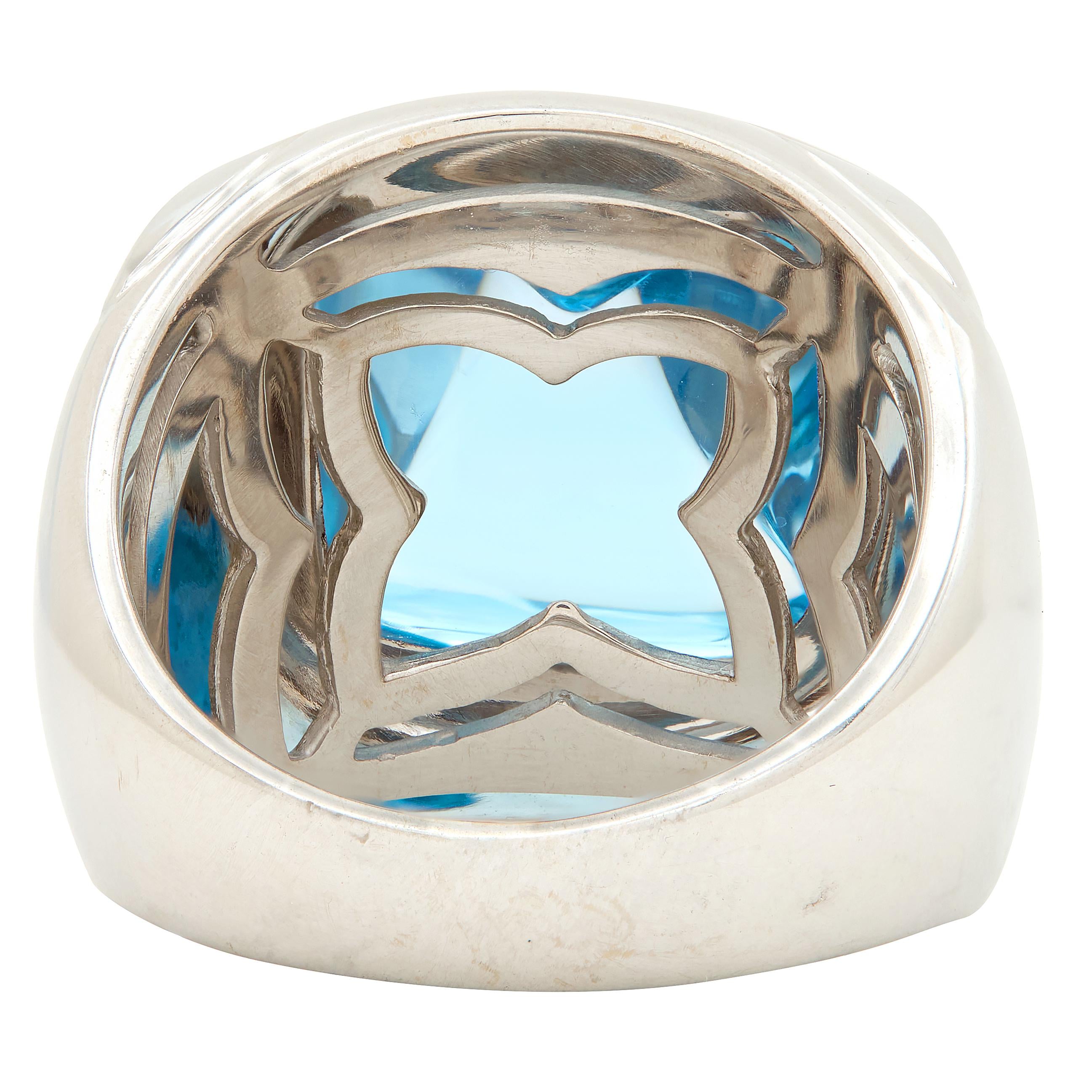 Bulgari Blue Topaz 18 Karat White Gold Pyramid Quatrefoil Dome Ring