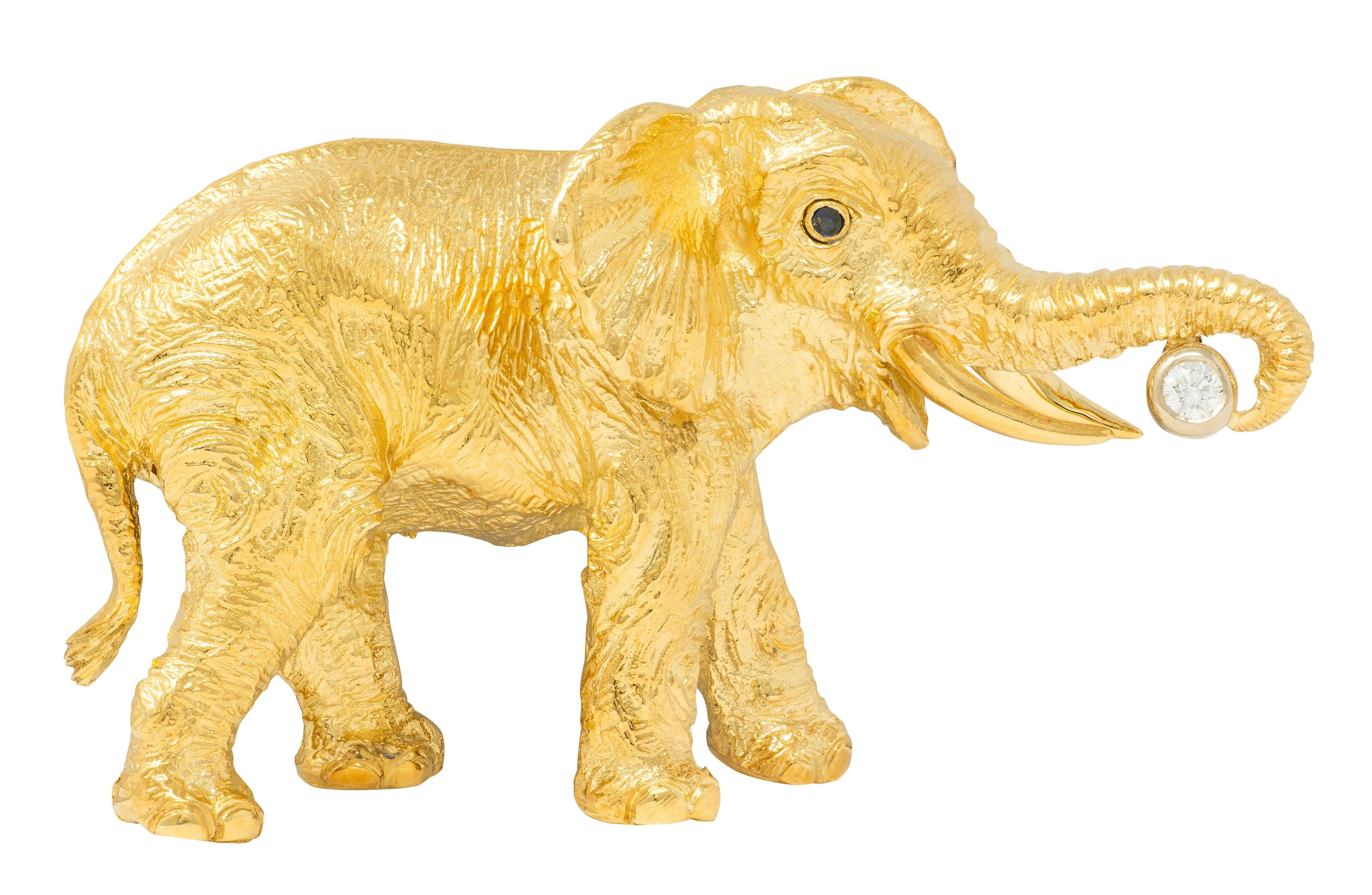 Tiffany & Co. 1996 Diamond Sapphire 18 Karat Yellow Gold Vintage Elephant Brooch