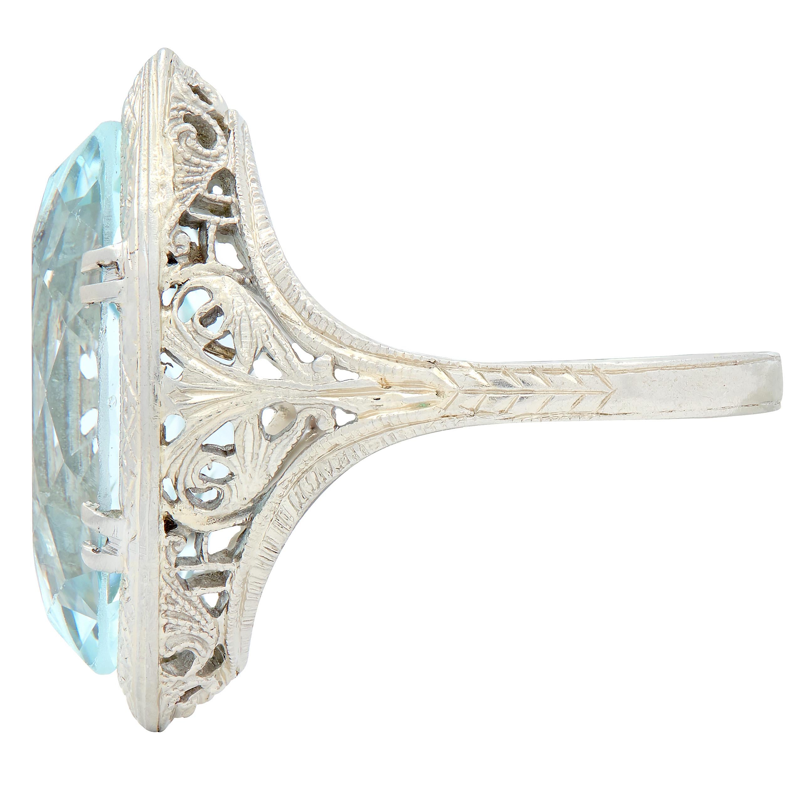 Art Deco Aquamarine 18 Karat White Gold Vintage Heart Navette Dinner Ring