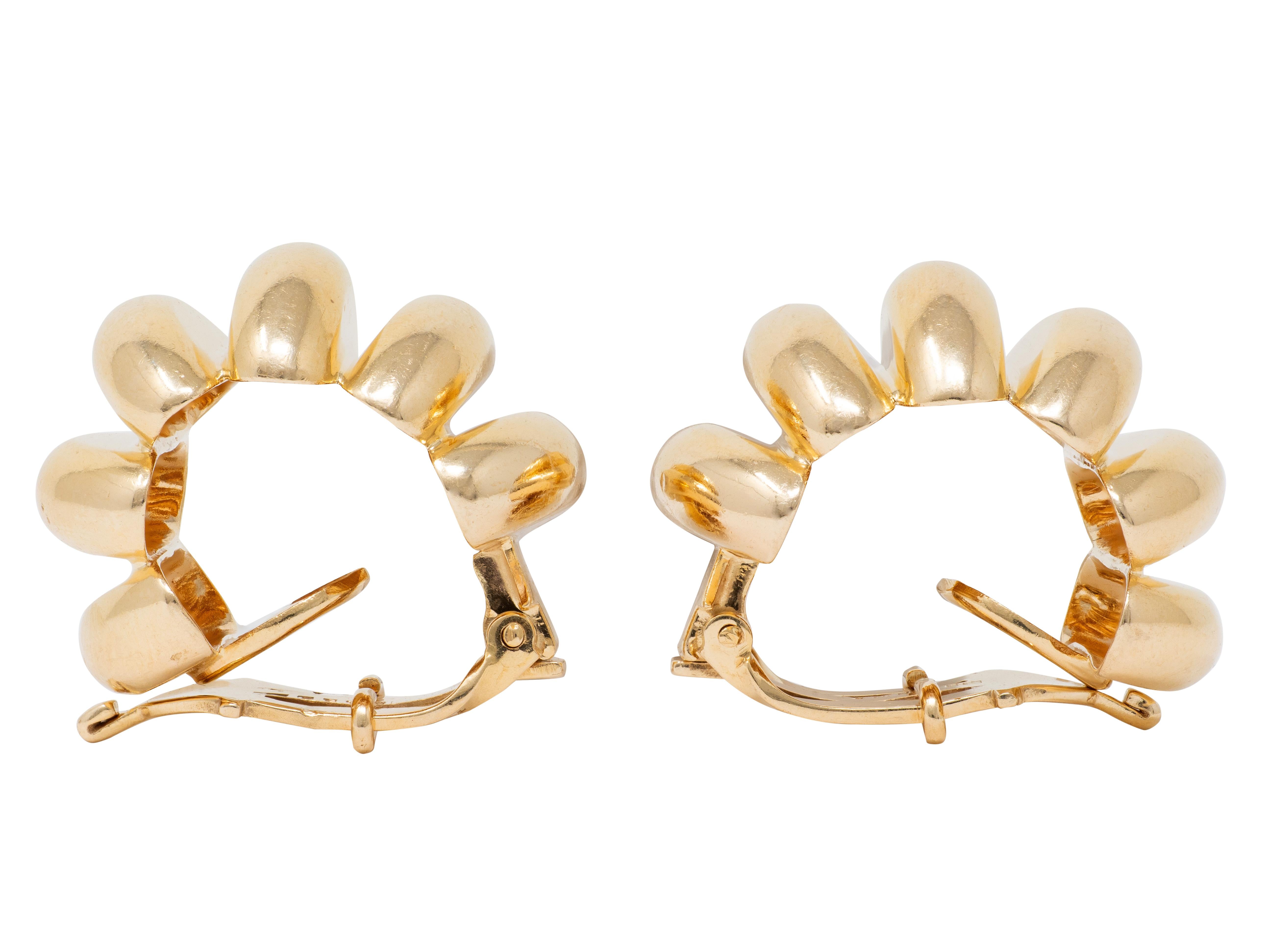Tiffany & Co. 1960 14 Karat Yellow Gold Vintage Fluted Ear-Clip J-Hoop Earrings