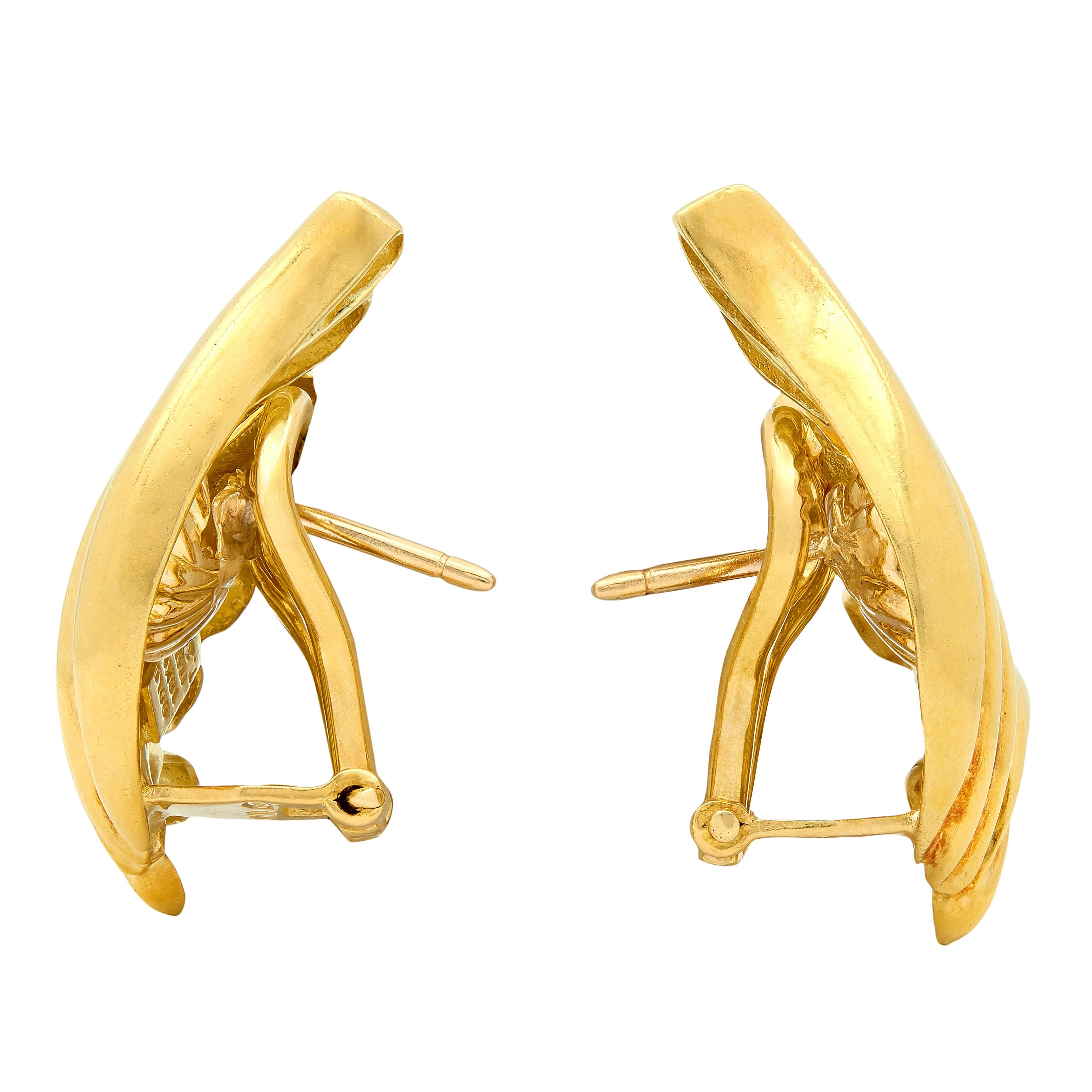 Tiffany & Co. 1980's 18 Karat Yellow Gold Vintage Fanning Earrings