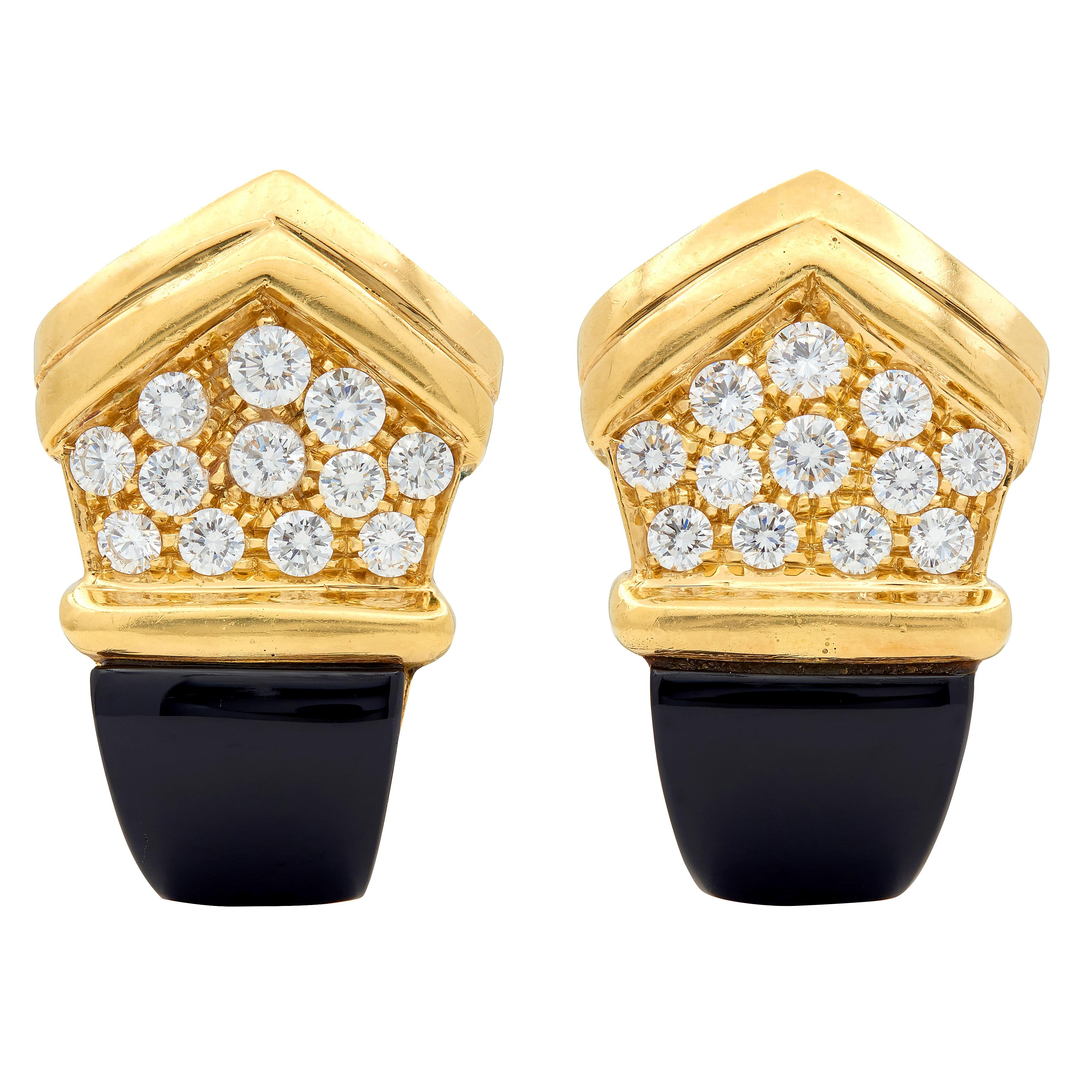 1980'S Diamond Onyx 18 Karat Yellow Gold Vintage J-Hoop Ear-Clip Earrings