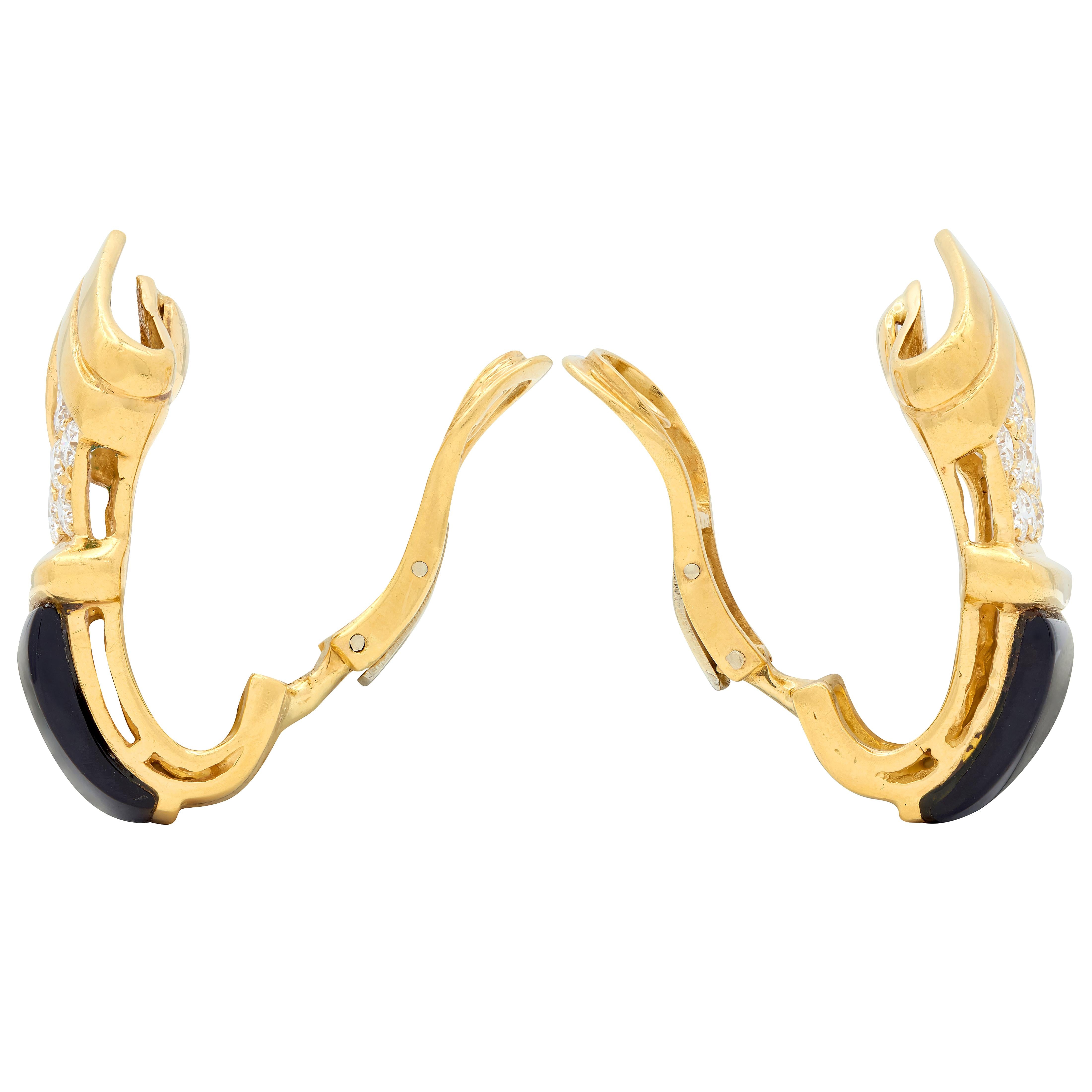 1980'S Diamond Onyx 18 Karat Yellow Gold Vintage J-Hoop Ear-Clip Earrings