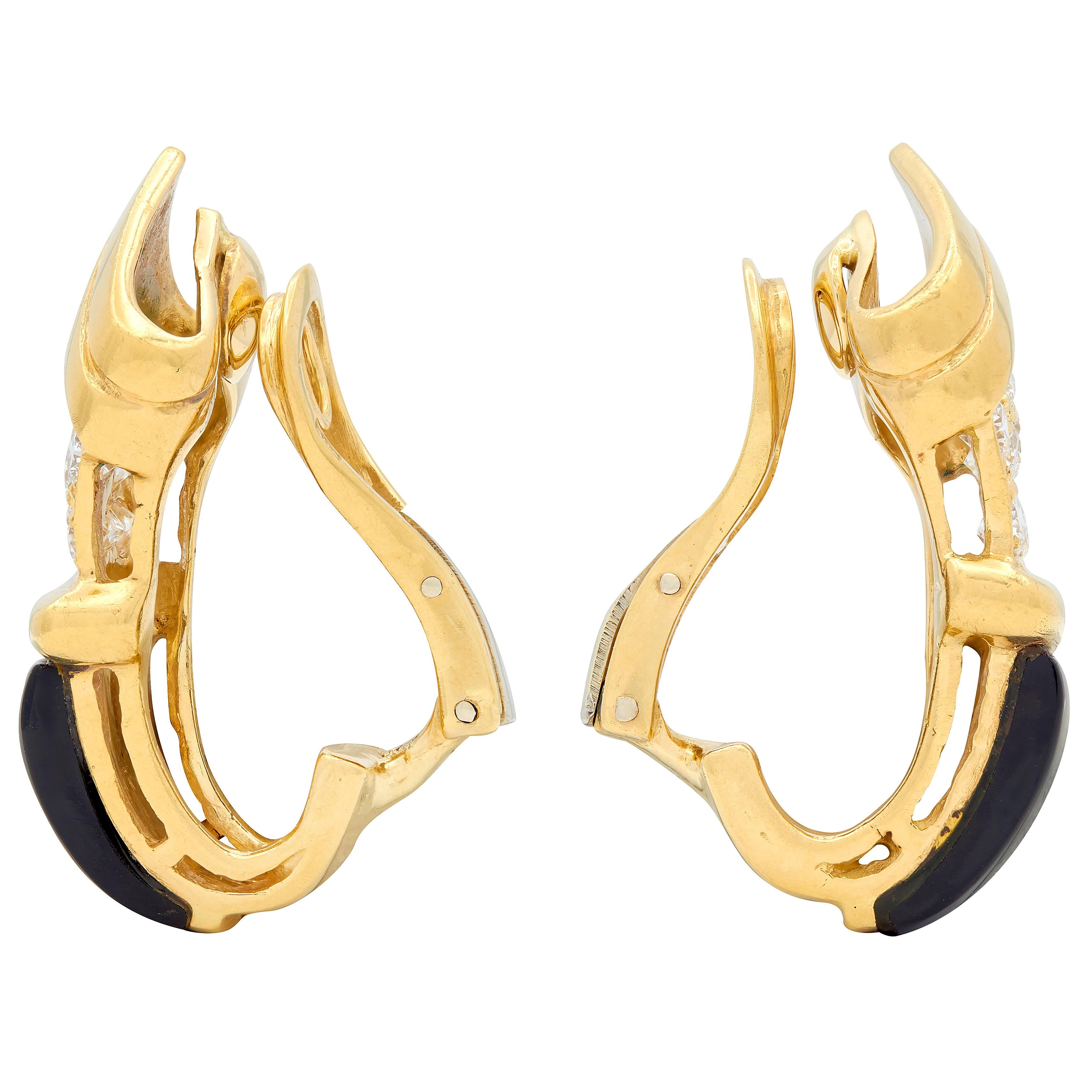 1980'S Diamond Onyx 18 Karat Yellow Gold Vintage J-Hoop Ear-Clip Earrings