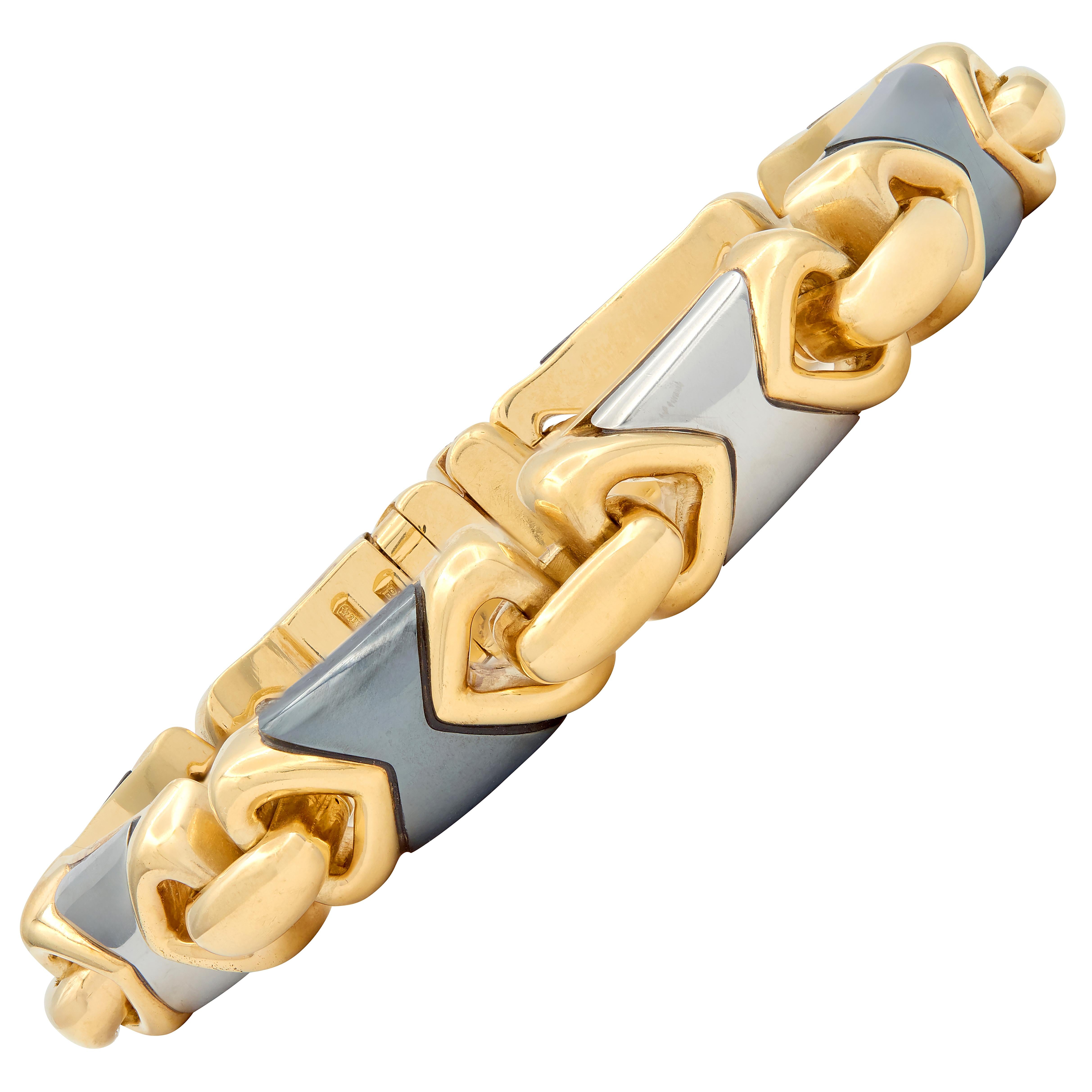 Bulgari 1980's 18 Karat Yellow Gold Hematite Steel Vintage Doppio Cuore Bracelet