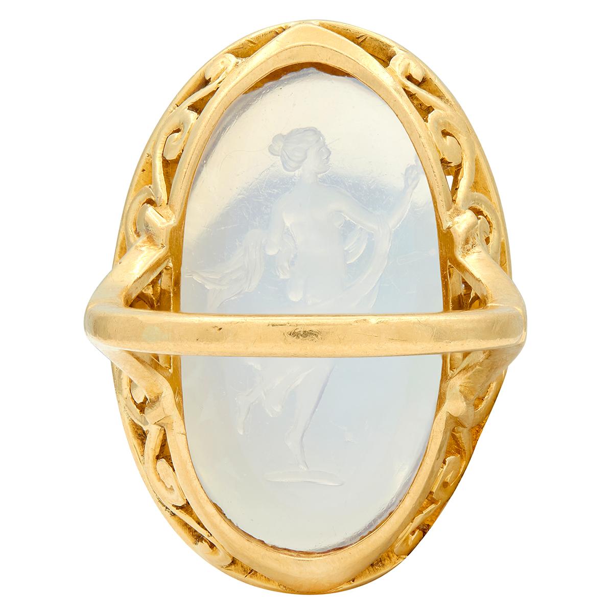 Victorian Moonstone 18 Karat Yellow Gold Antique Neoclassical Intaglio Ring