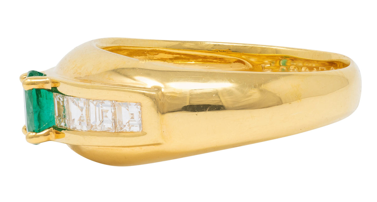 1980's Emerald Diamond 18 Karat Yellow Gold Vintage Gemstone Ring