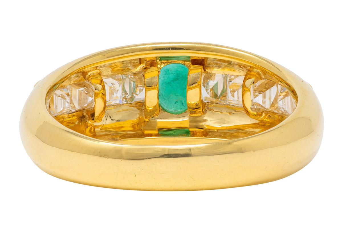 1980's Emerald Diamond 18 Karat Yellow Gold Vintage Gemstone Ring
