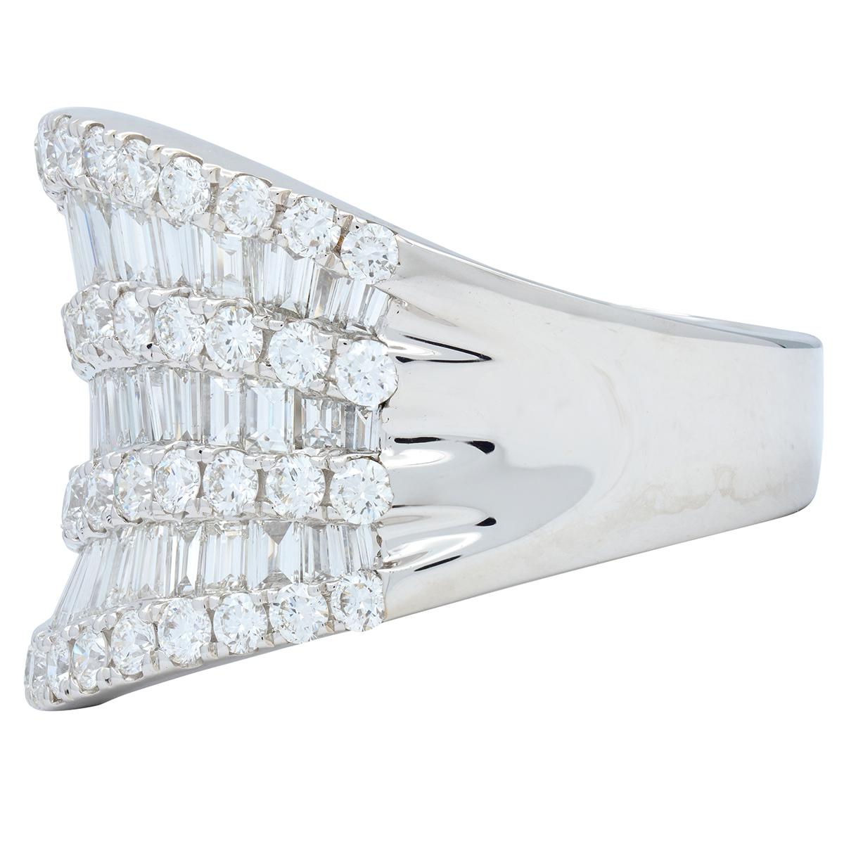 Contemporary 3.50 CTW Diamond 18 Karat White Gold Seven Row Wavy Band Ring