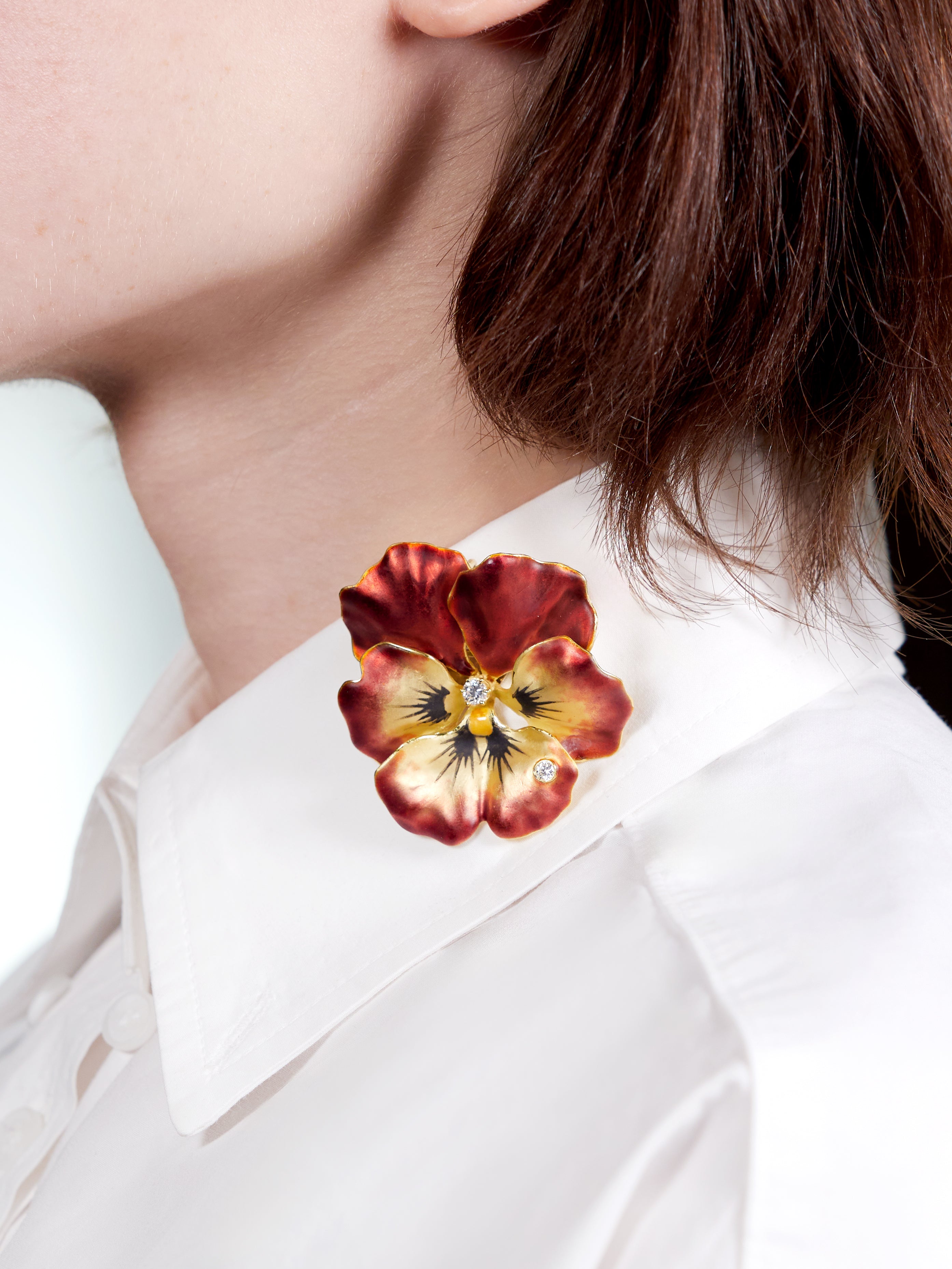 Vintage Diamond Enamel 14 Karat Yellow Gold Pansy Flower Pendant Brooch