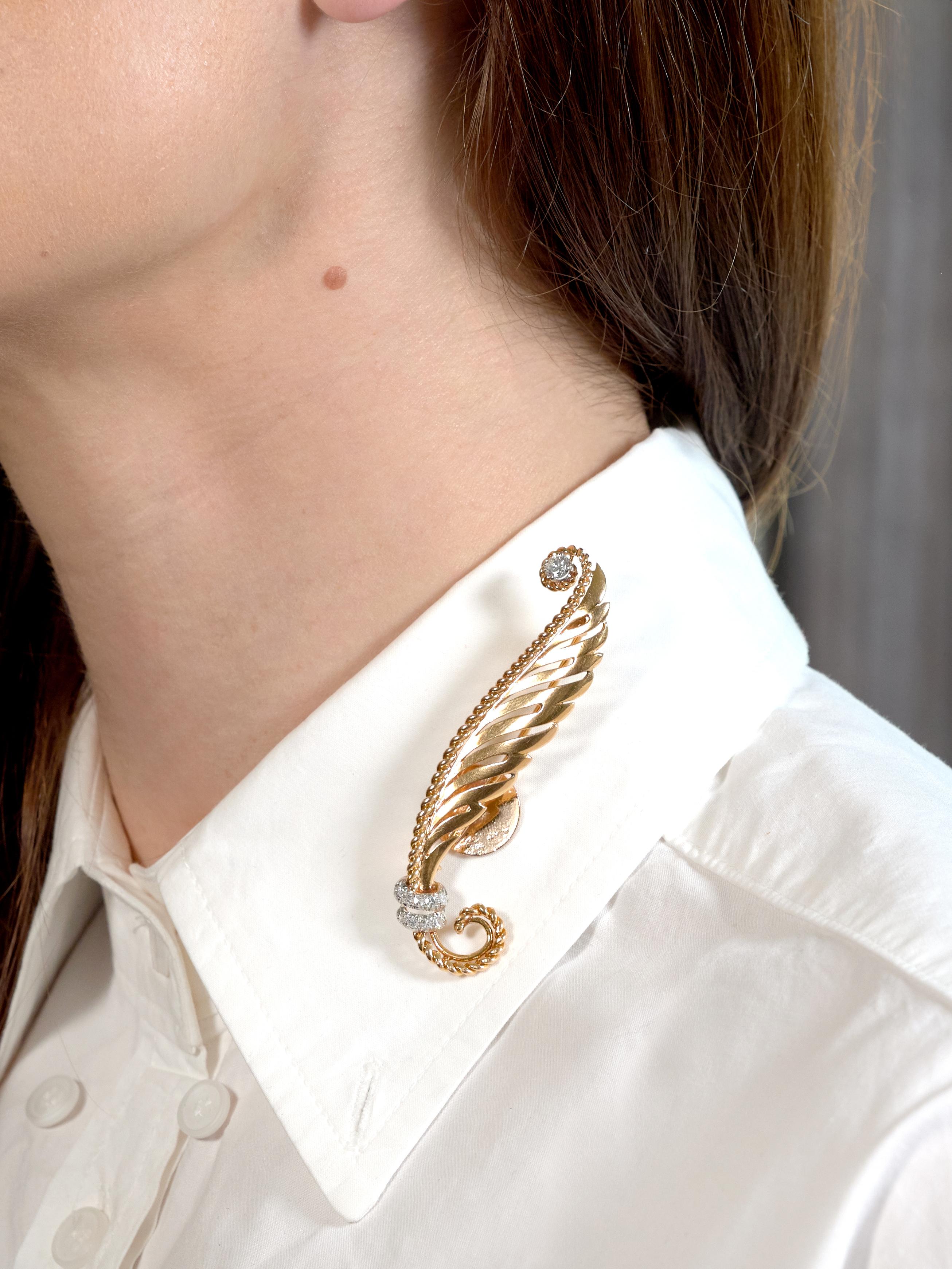 1950's French Diamond Platinum 18 Karat Yellow Gold Vintage Feather Brooch