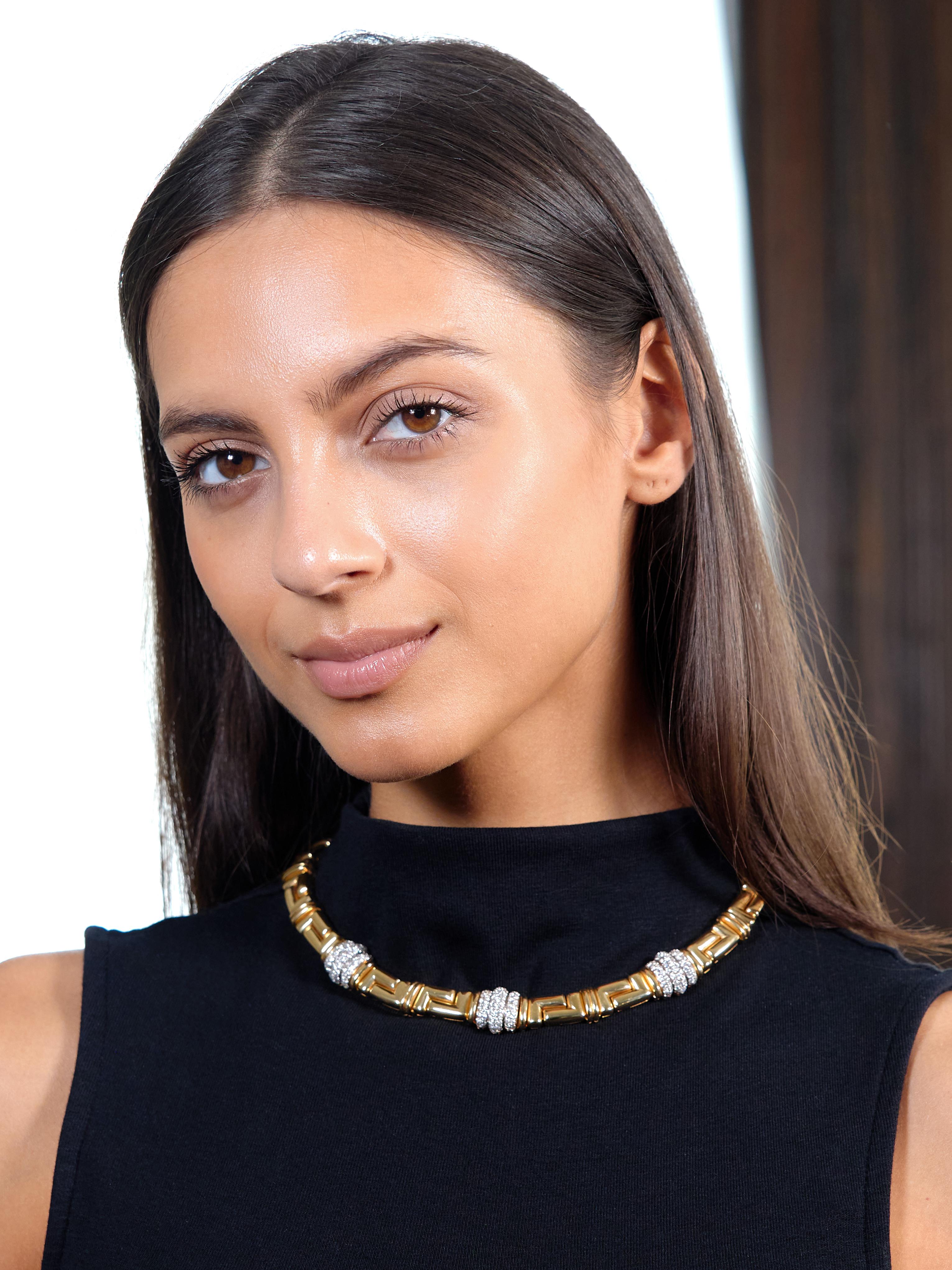 Bulgari 4.50 CTW Diamond 18 Karat Yellow Gold Geometric Vintage Collar Necklace