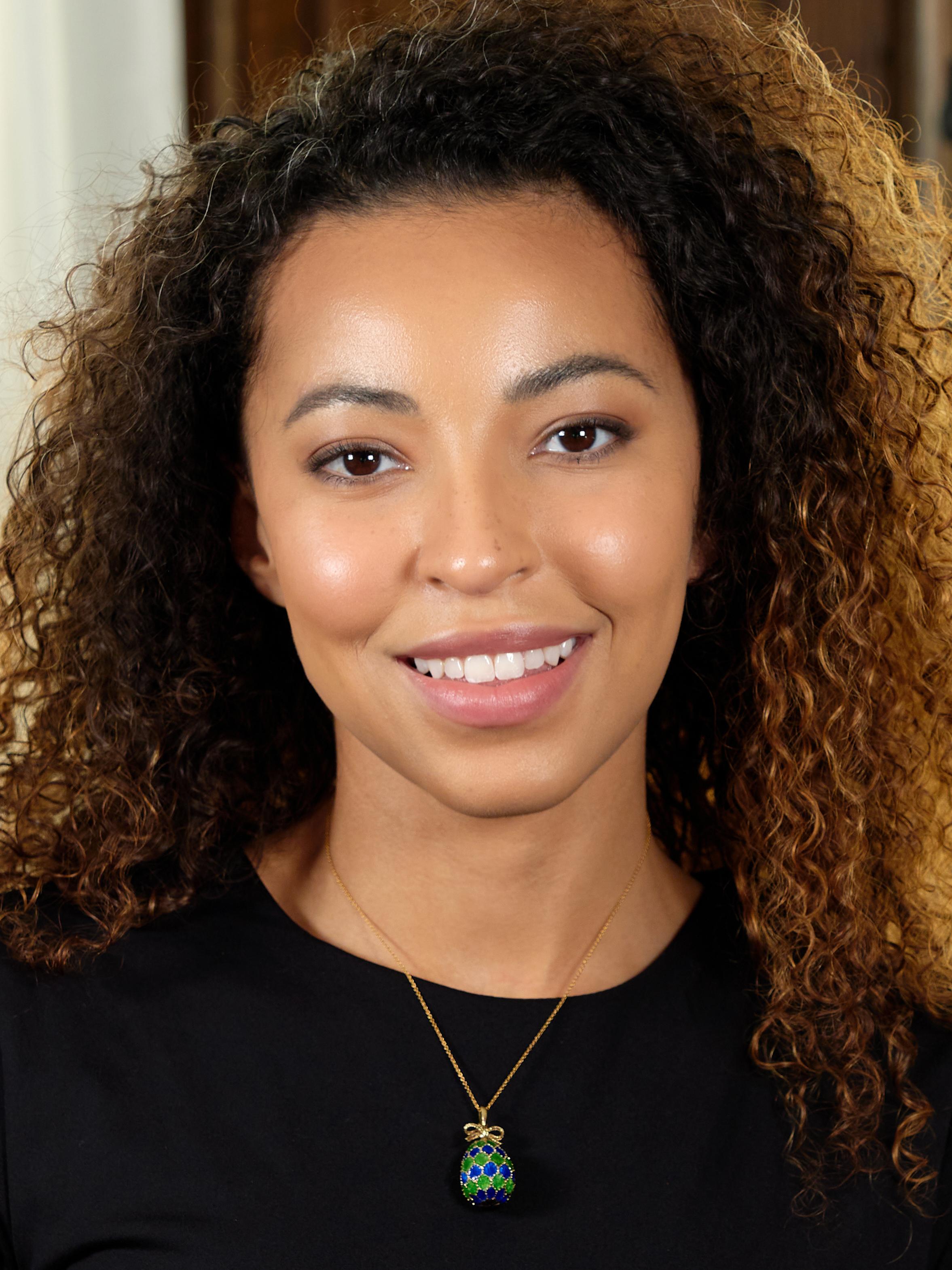 Tiffany & Co. 1970's Enamel 18 Karat Yellow Gold Vintage Egg Pendant Necklace