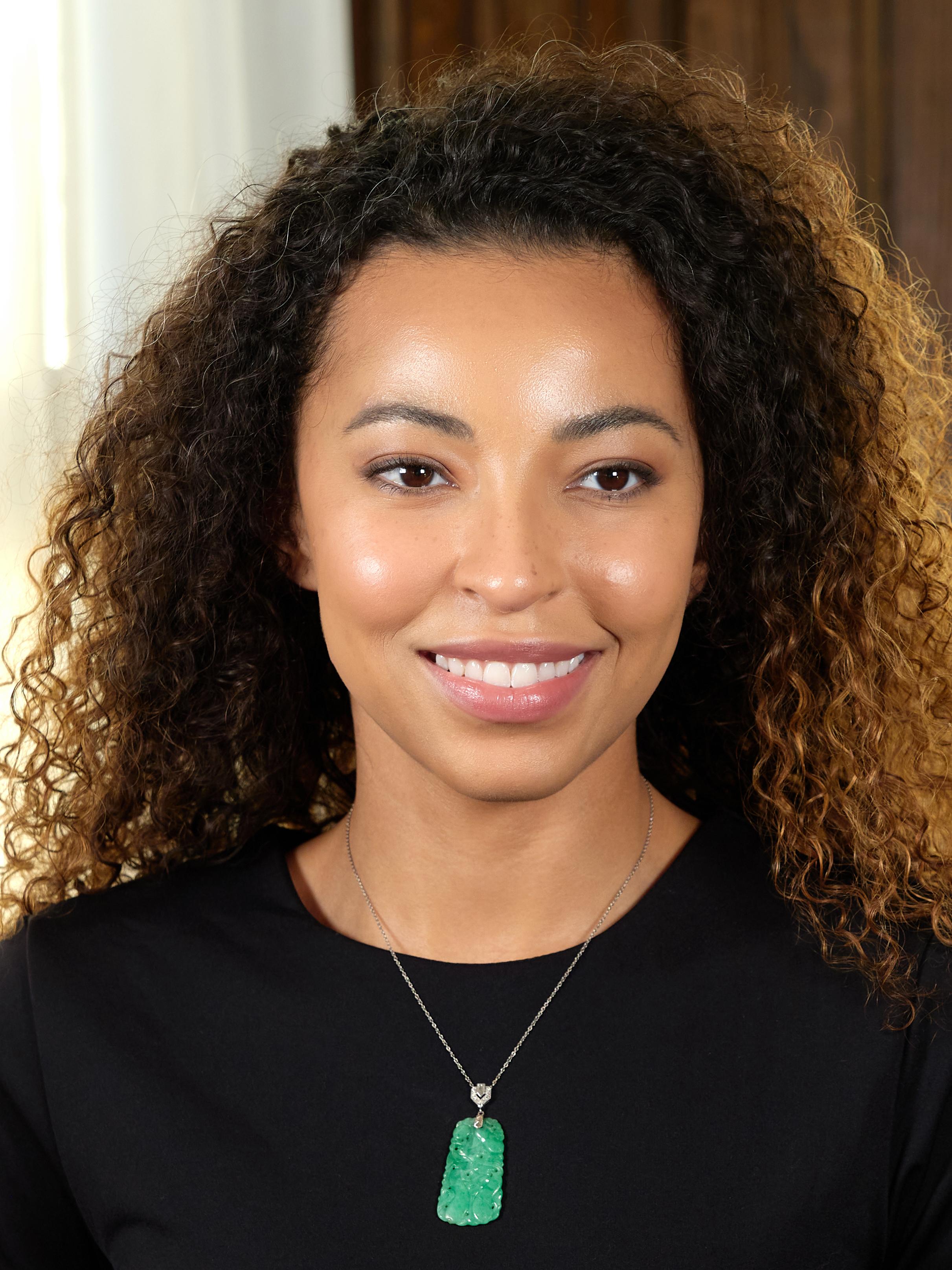 J.E. Caldwell Art Deco Jade Diamond Platinum Vintage Sartuoir Pendant Necklace