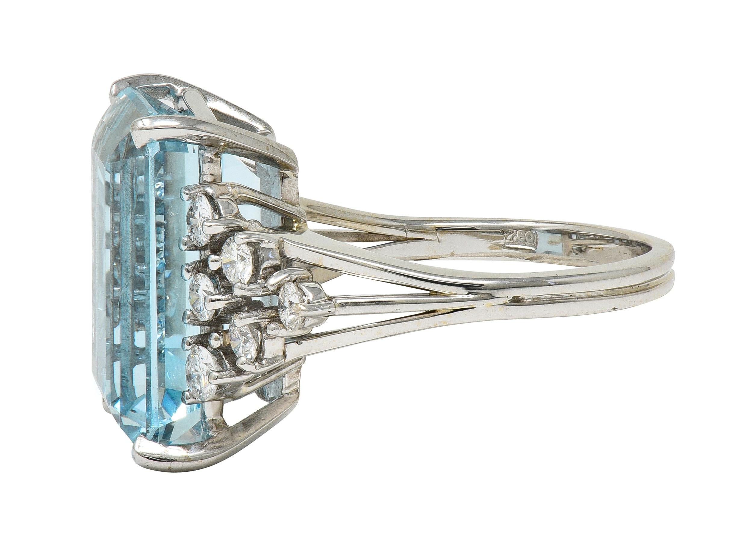 Mid-Century 9.60 CTW Aquamarine Diamond 18 Karat Gold Vintage Cocktail Ring