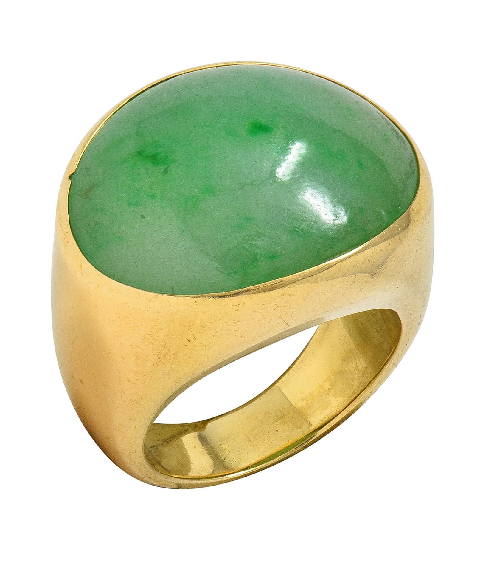 1970's French Jade 18 Karat Yellow Gold Vintage Gemstone Ring