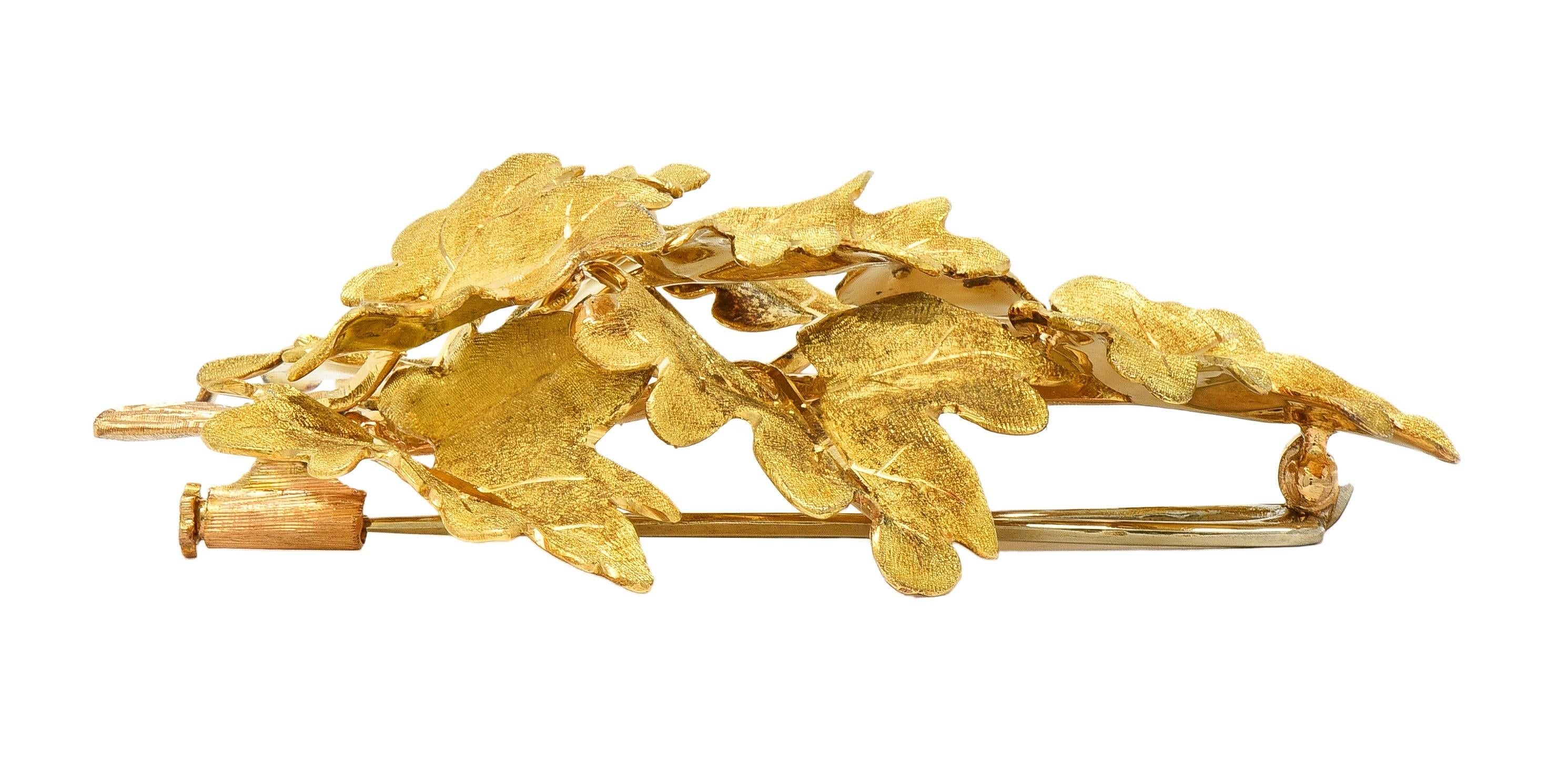 Mario Buccellati 1960s 18 Karat Yellow Gold Vintage Floral Segrinato Leaf Brooch