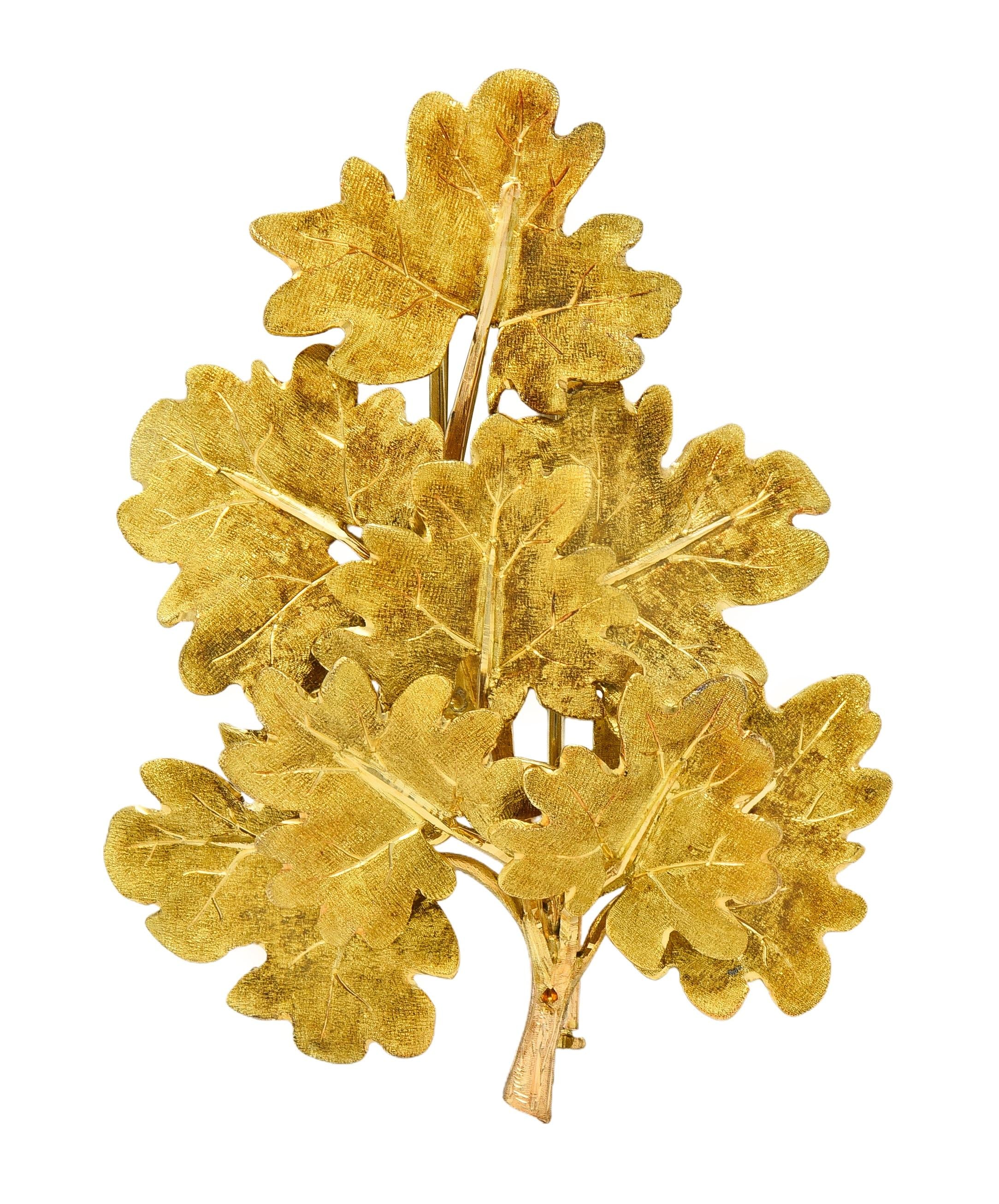Mario Buccellati 1960s 18 Karat Yellow Gold Vintage Floral Segrinato Leaf Brooch