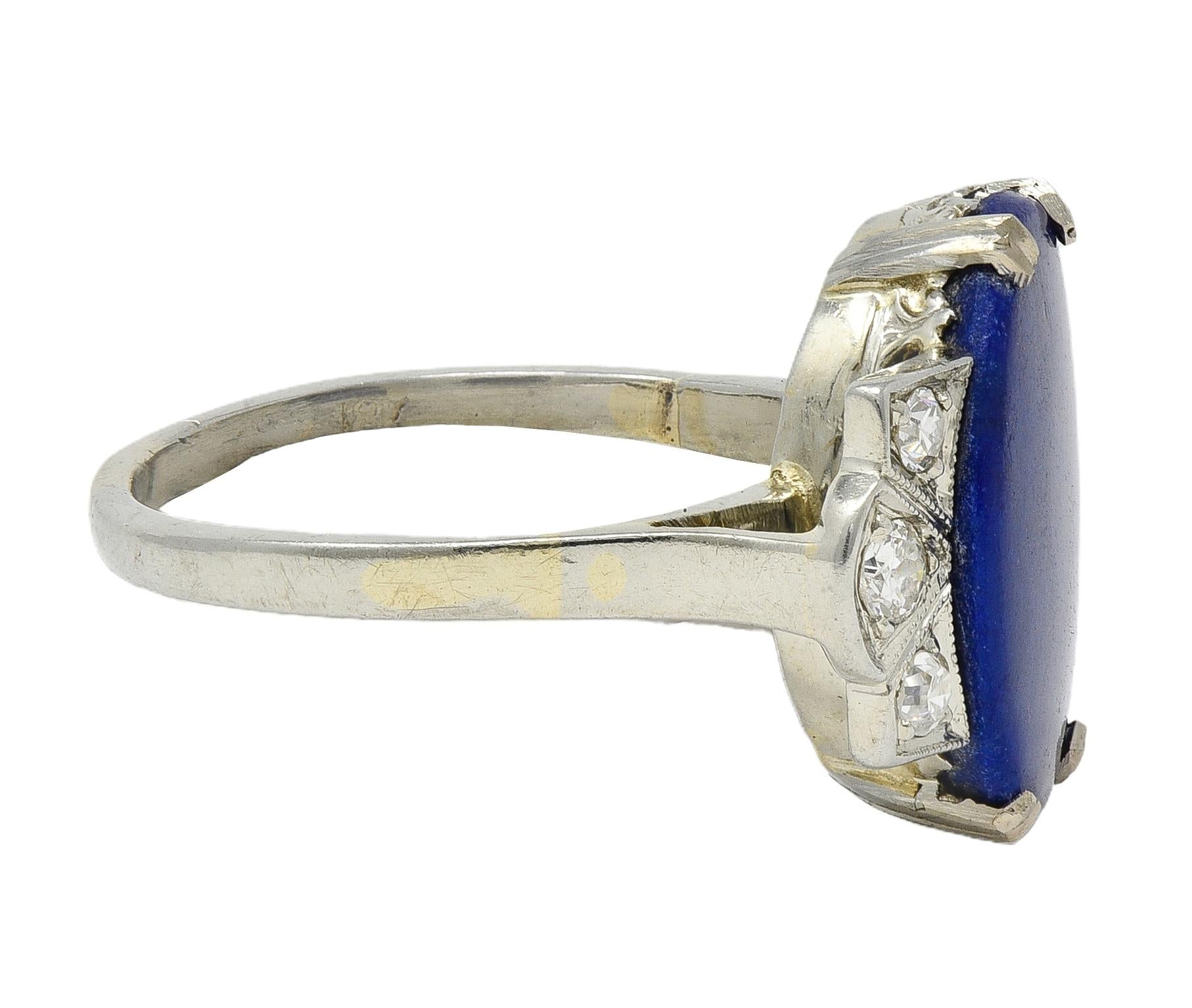 Art Deco Lapis Lazuli Diamond 18 Karat Gold Vintage Fleur-De-Lis Cocktail Ring