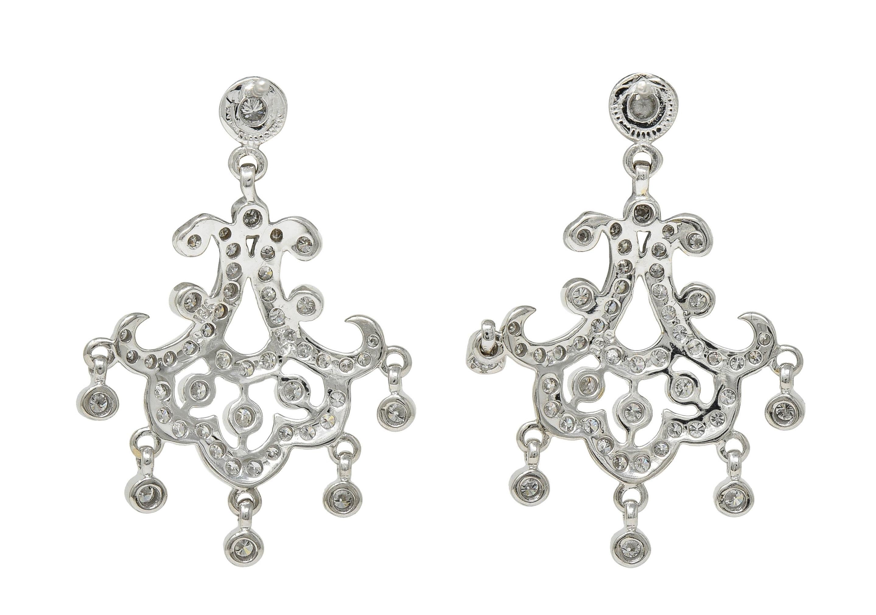 Contemporary 1.50 CTW Diamond 18 Karat White Gold Chandelier Earrings
