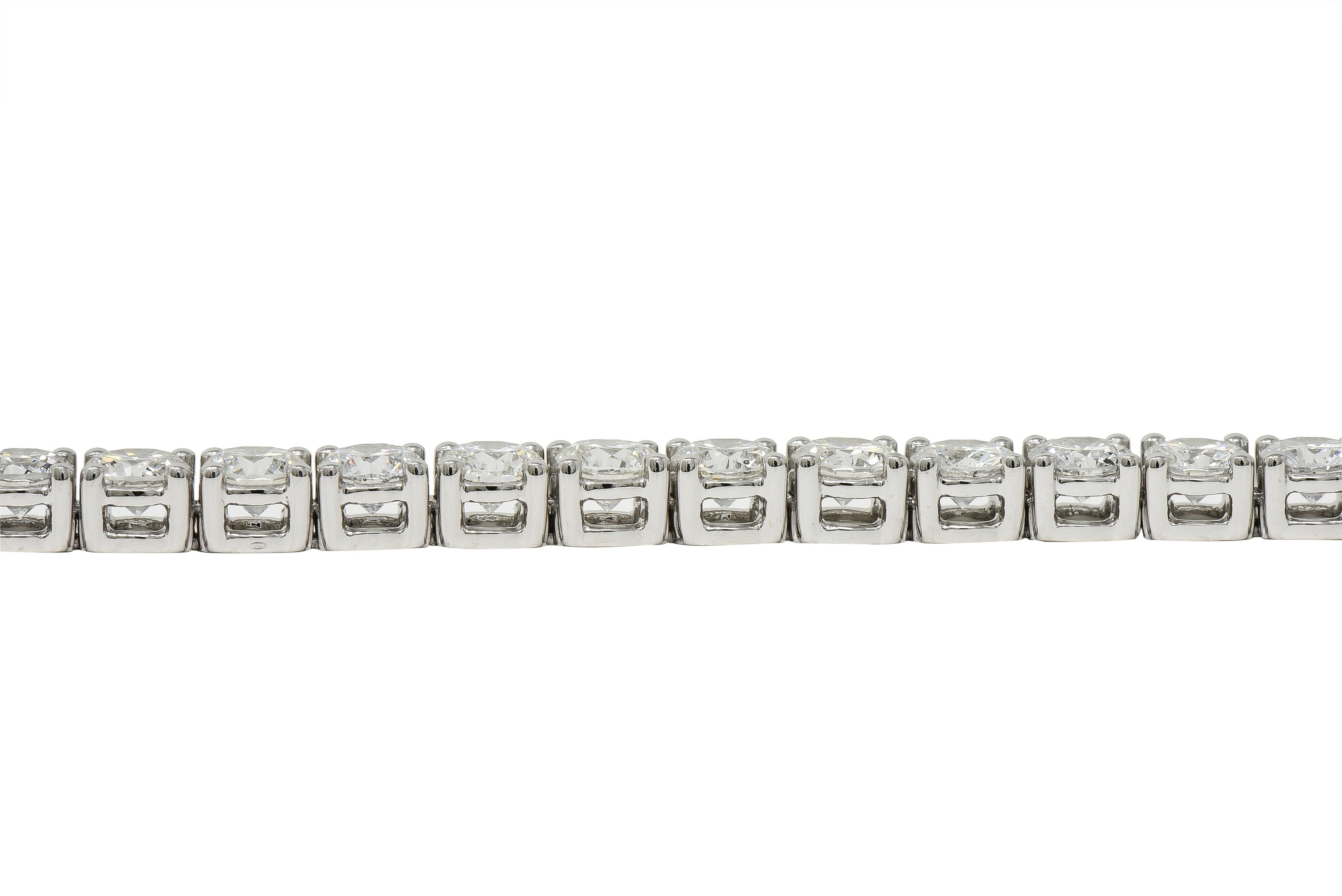 Contemporary 12.37 CTW Round Brilliant Diamond Platinum Tennis Line Bracelet