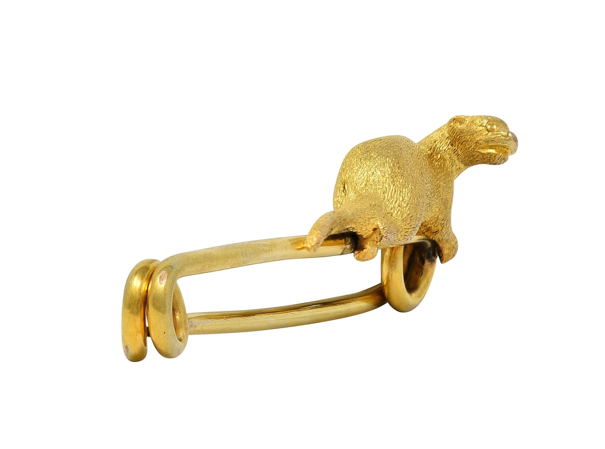 Edwardian 14 Karat Yellow Gold Antique Otter Bar Pin Unisex Brooch