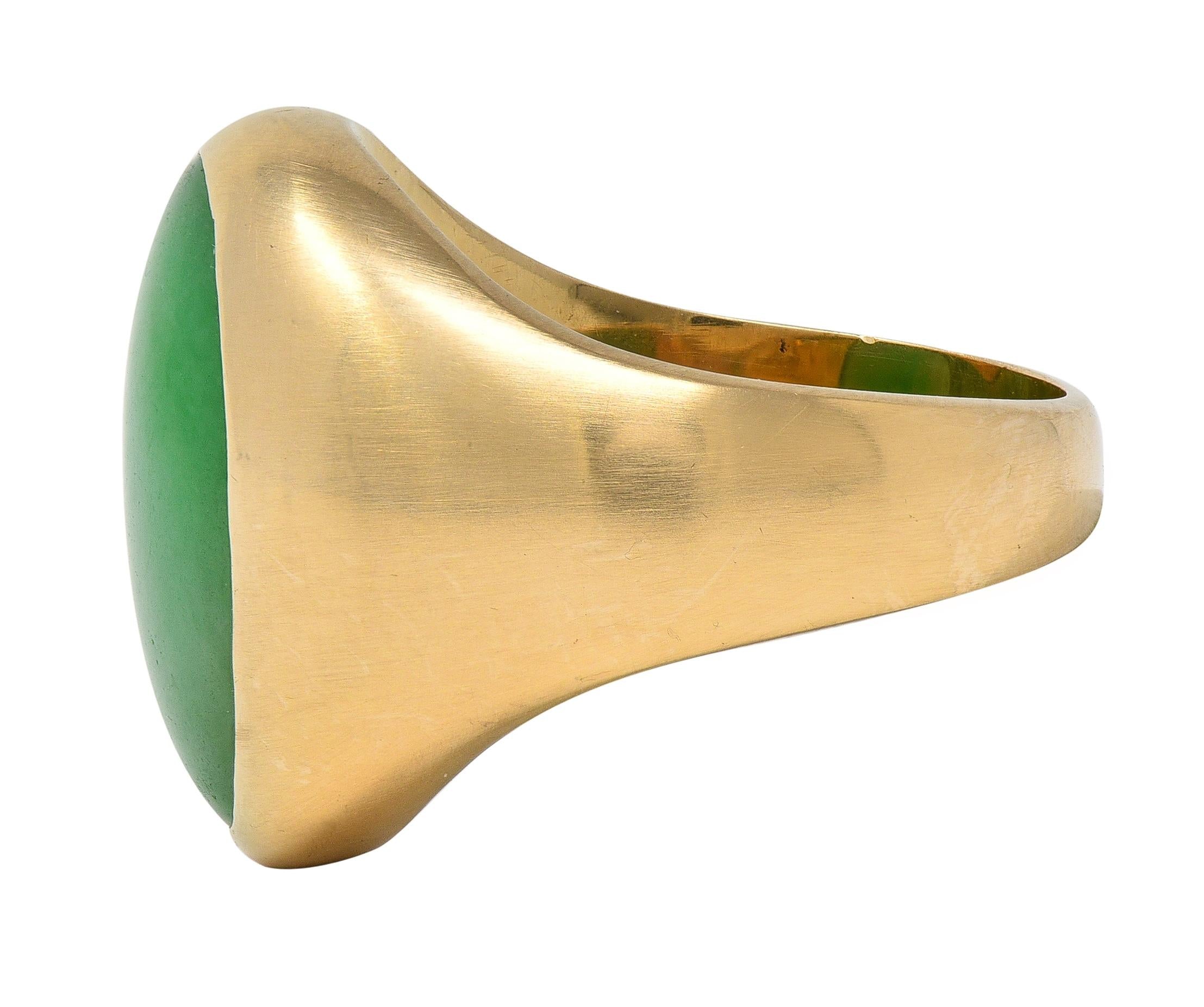 Early Art Deco Jade 14 Karat Yellow Gold Antique Signet Ring