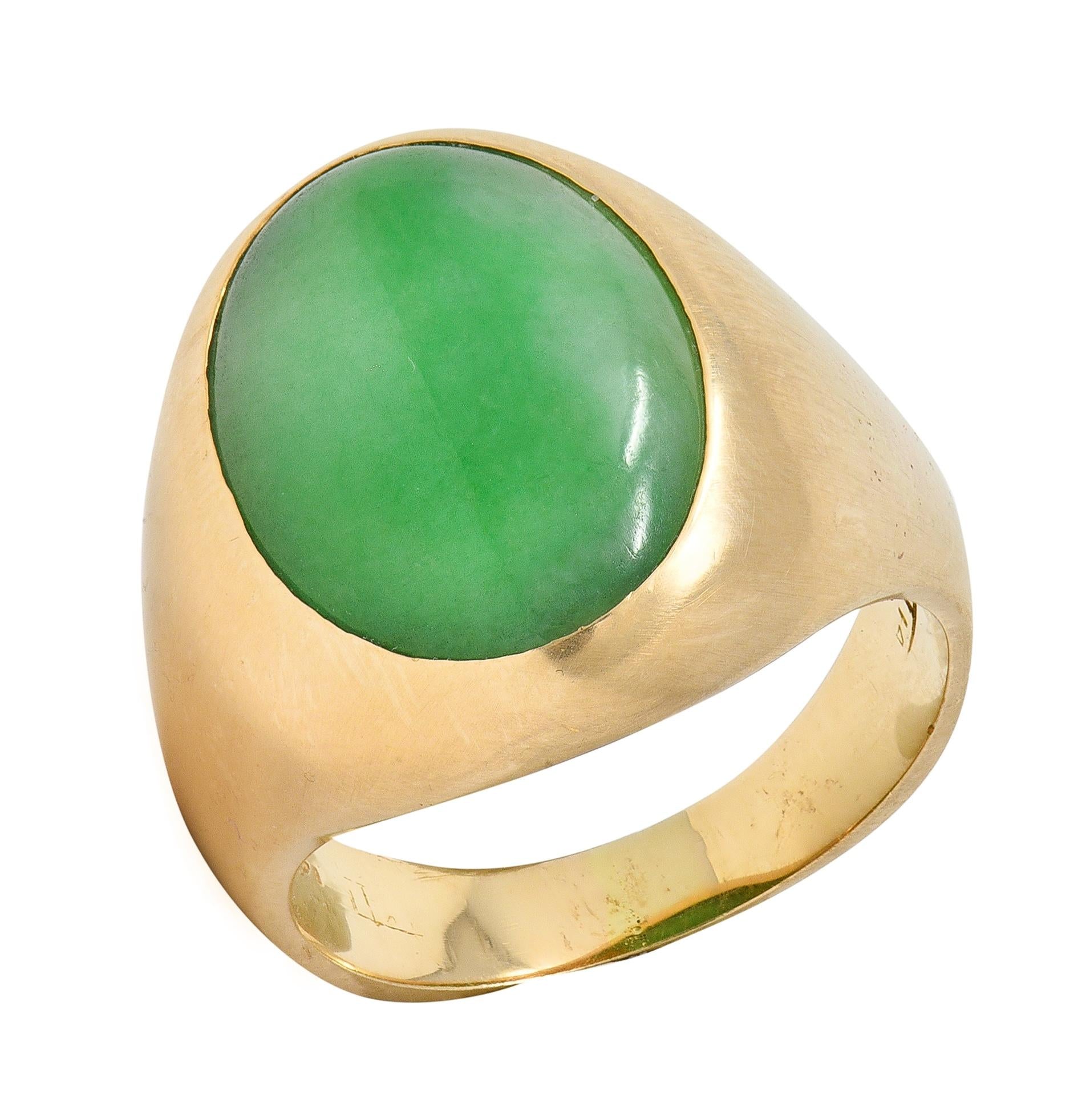 Early Art Deco Jade 14 Karat Yellow Gold Antique Signet Ring