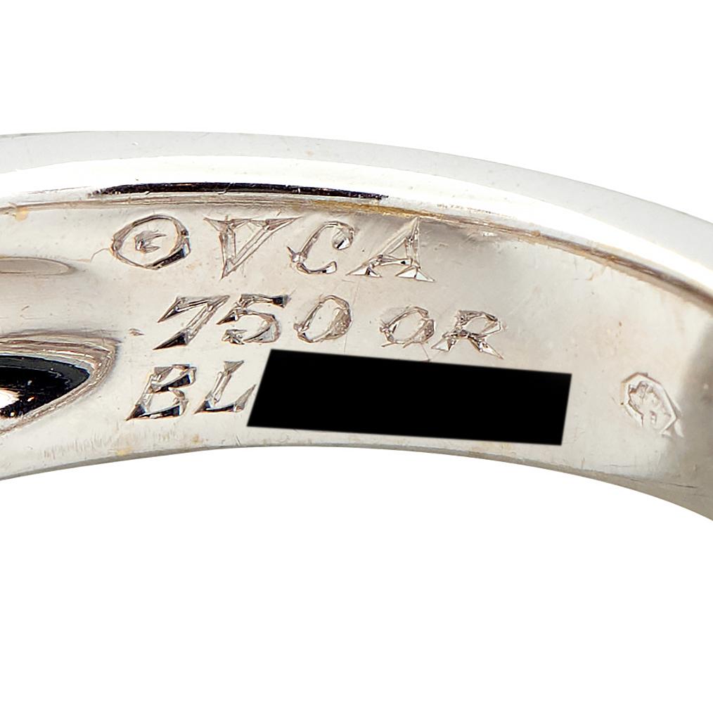 Van Cleef & Arpels Diamond 18 Karat White Gold Fleurette Ring