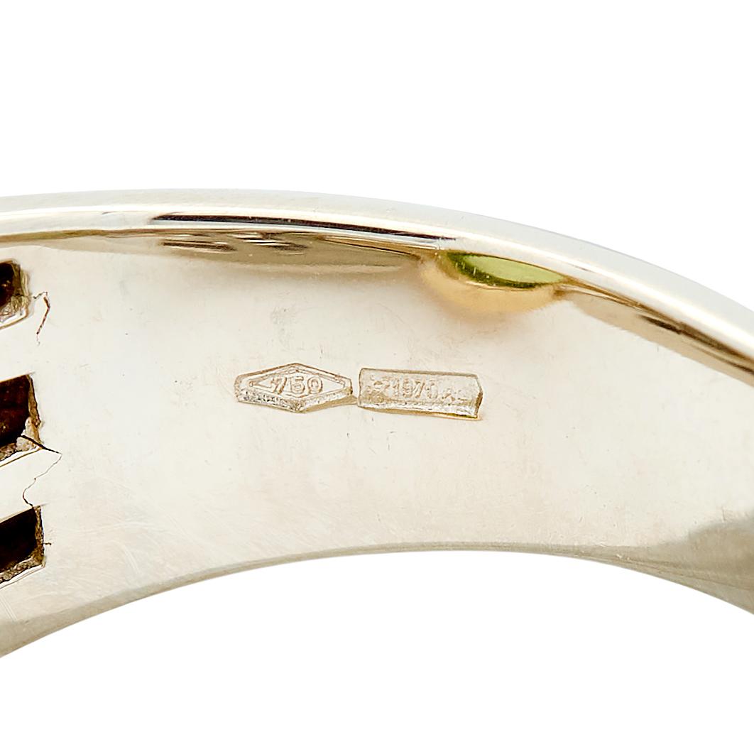 Bulgari 1990's Peridot 18 Karat Two-Tone Yellow White Gold Vintage Cabochon Ring