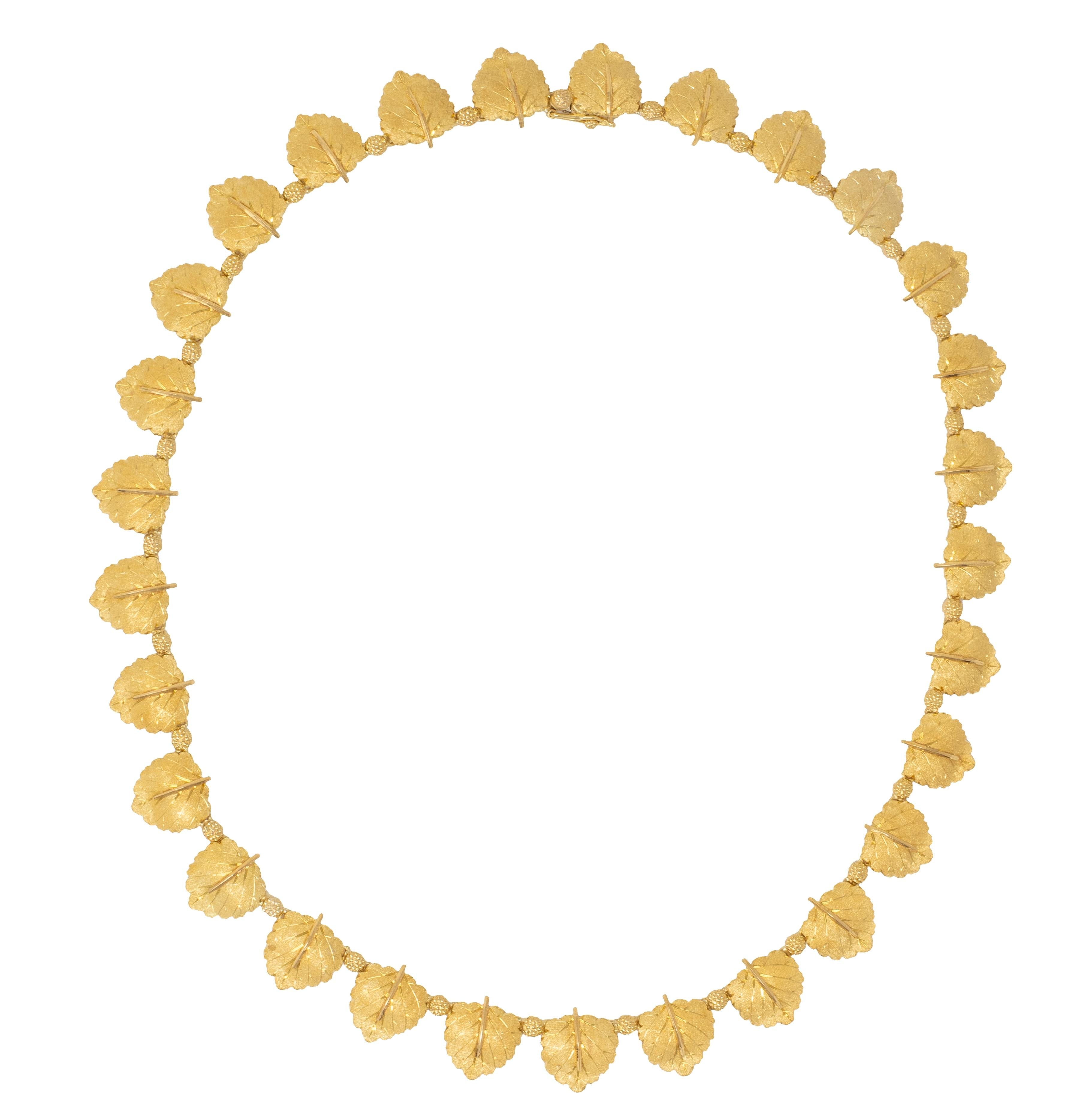Mario Buccellati 1970's 18K Gold Vintage Mulberry Leaf & Berry Chain Necklace