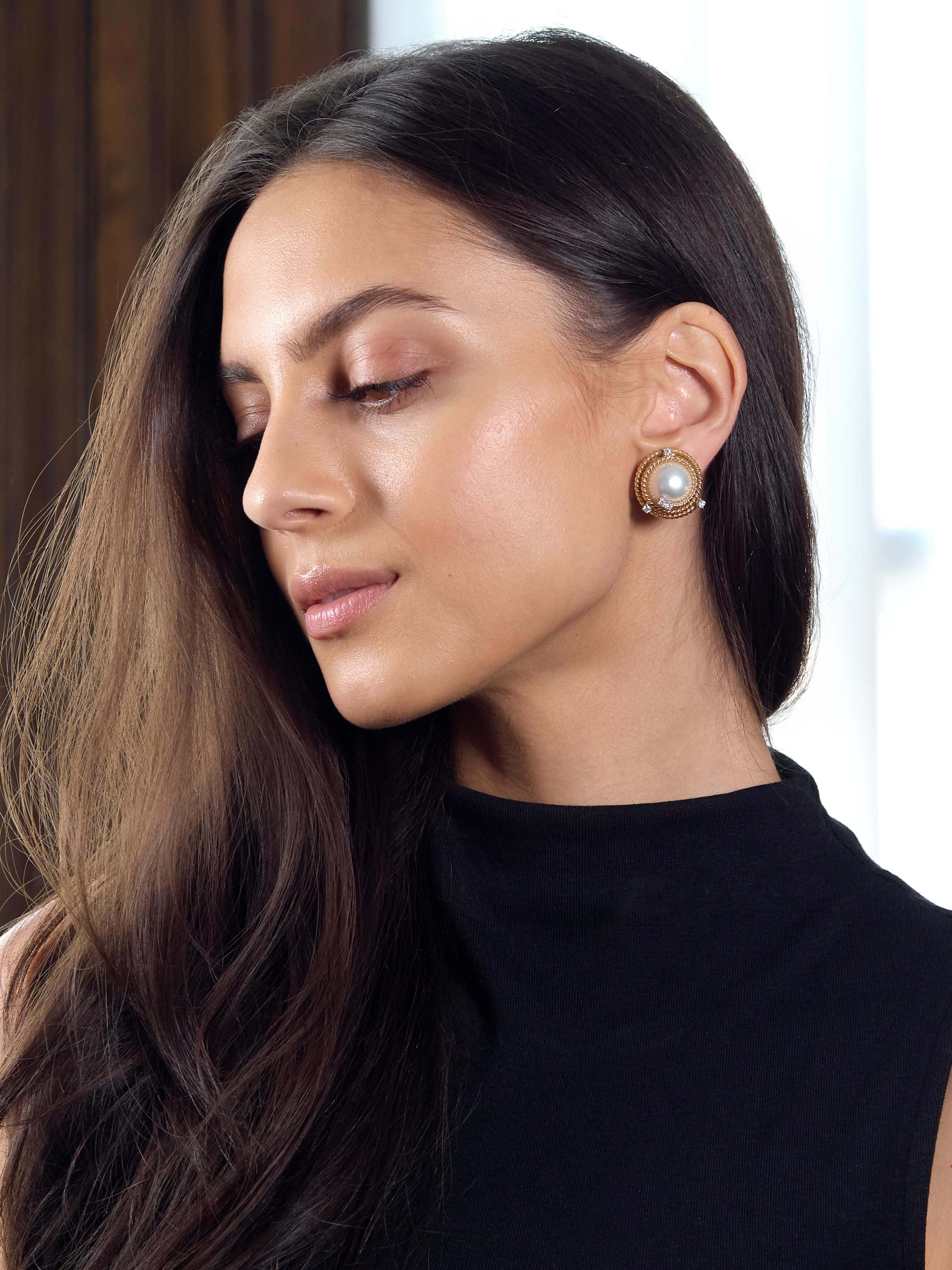 Tiffany & Co. Schlumberger Pearl Diamond 18K Gold Platinum Vintage Swirl Earring