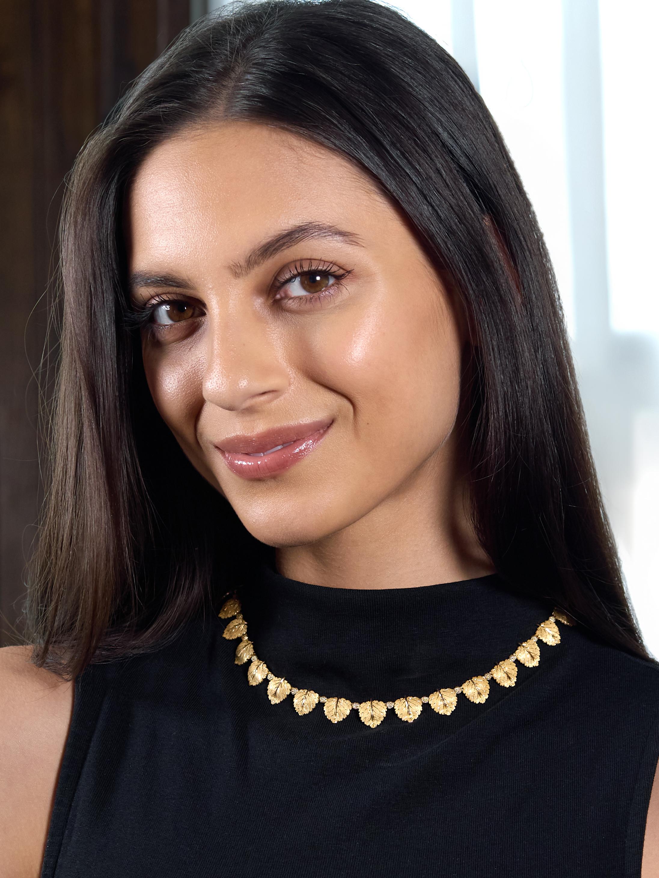 Mario Buccellati 1970's 18K Gold Vintage Mulberry Leaf & Berry Chain Necklace