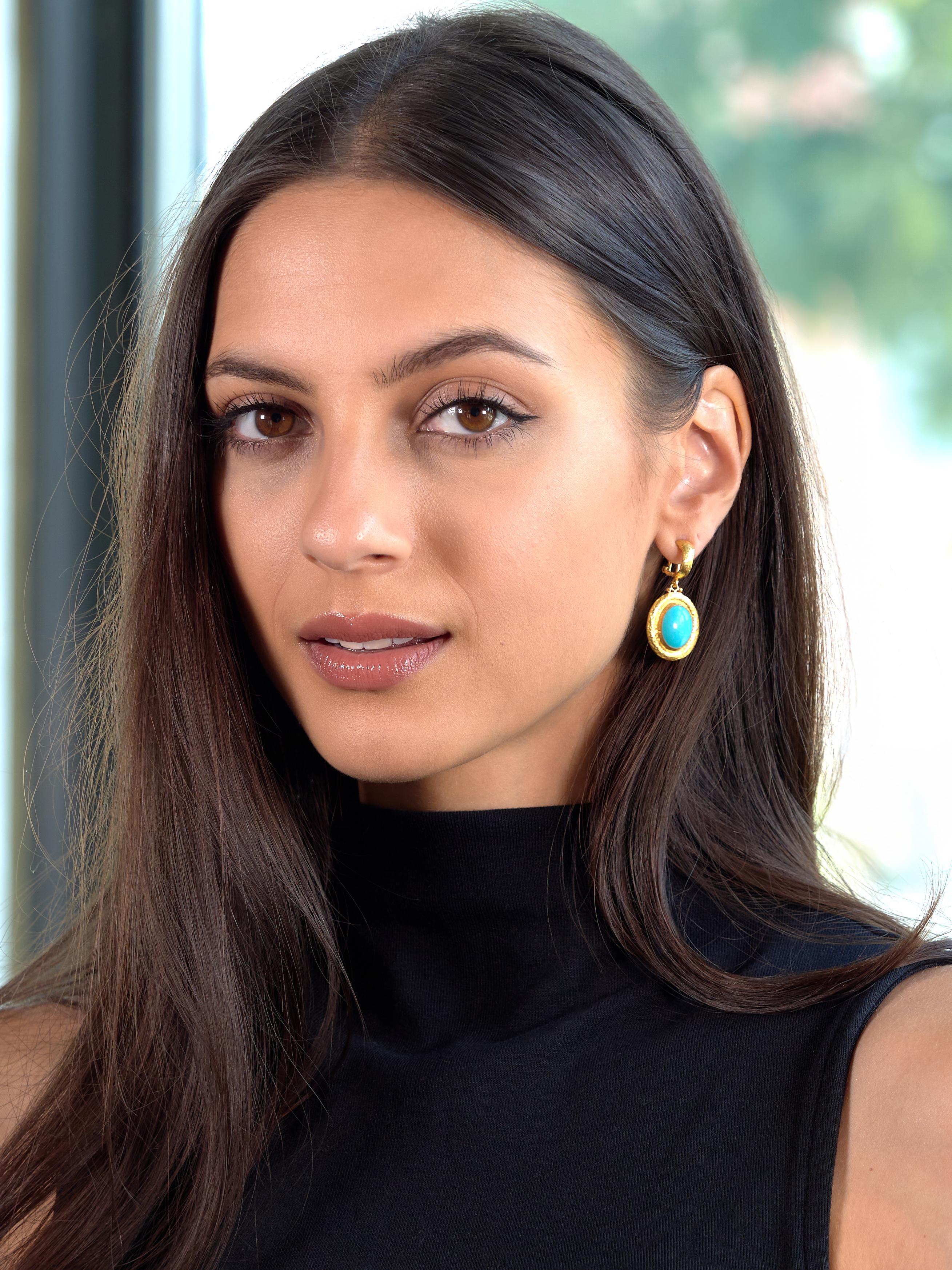 Gurhan 2000's Turquoise 22 Karat Yellow Gold Hammered Gemstone Drop Earrings
